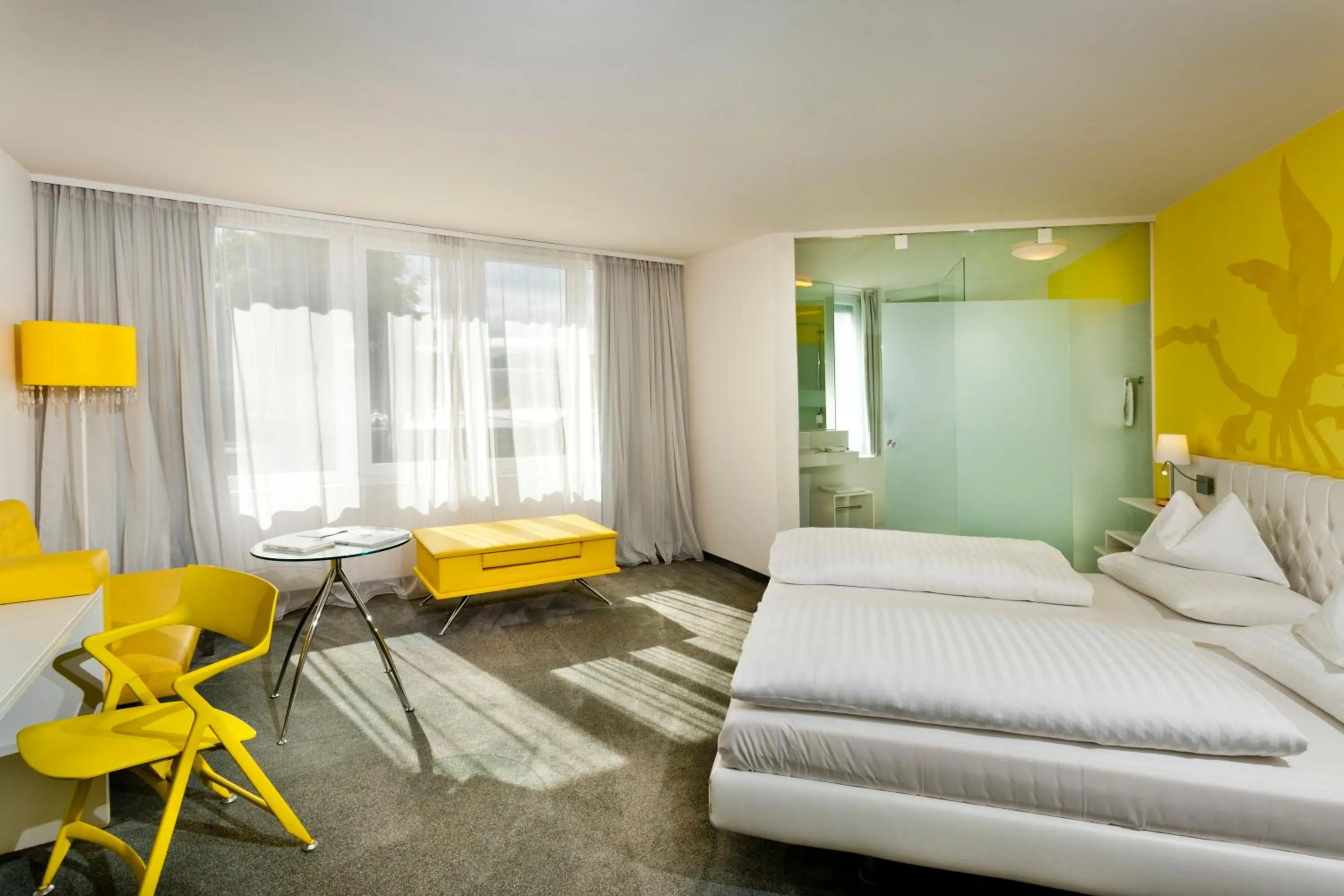 Photo of the whole room, Bed in Casinohotel Velden