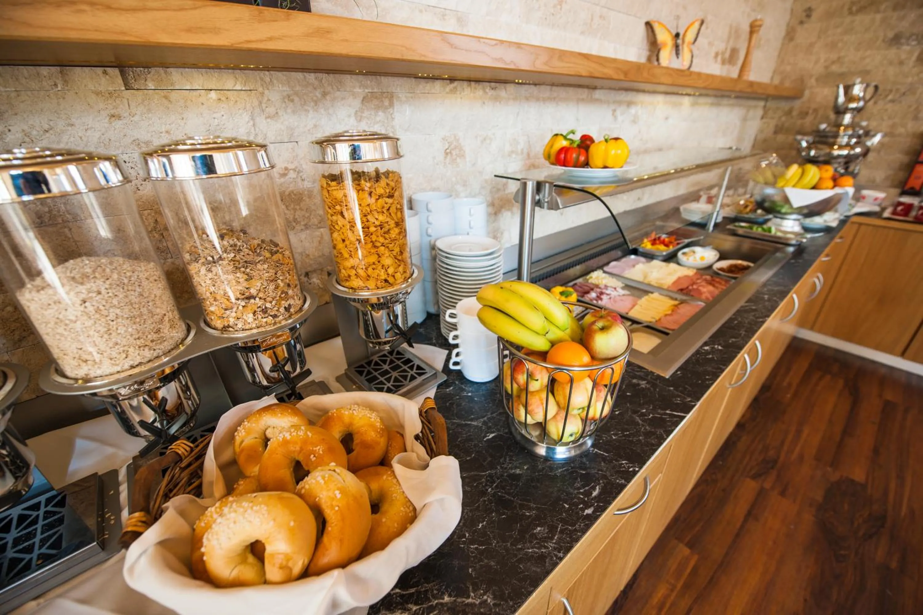 Buffet breakfast in Hotel Zur Post