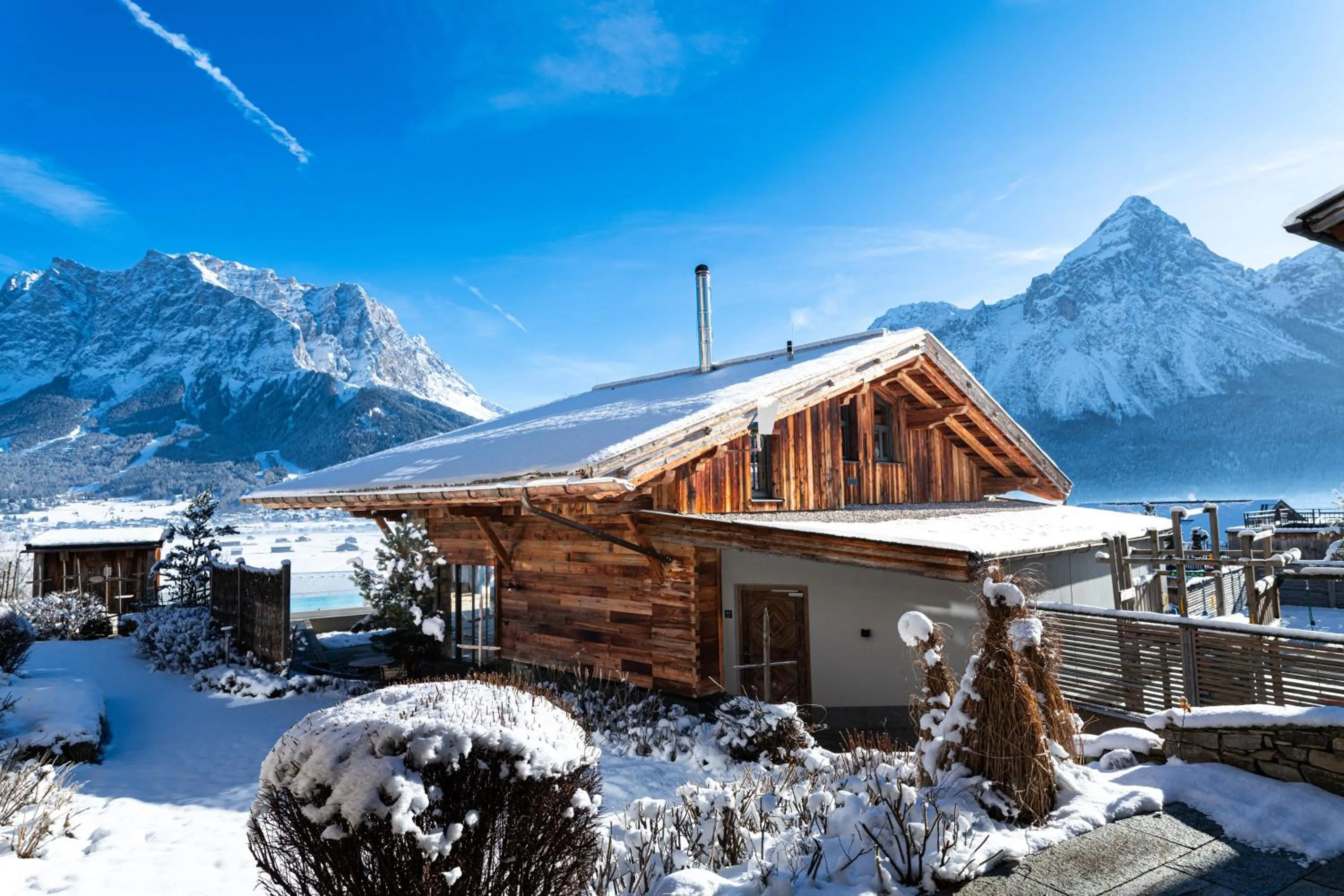 Property building in Hotel Post Lermoos superior