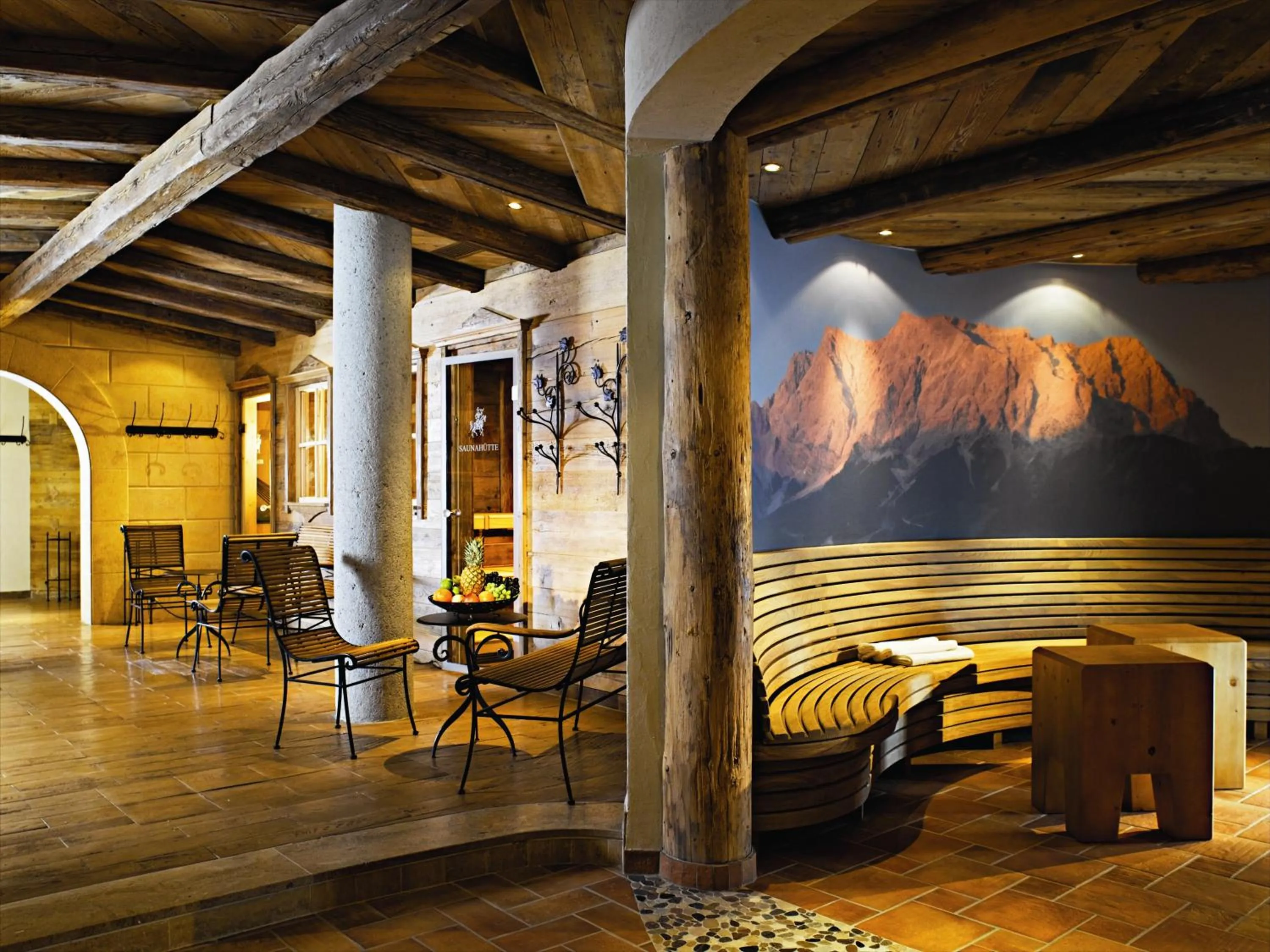 Spa and wellness centre/facilities in Hotel Post Lermoos