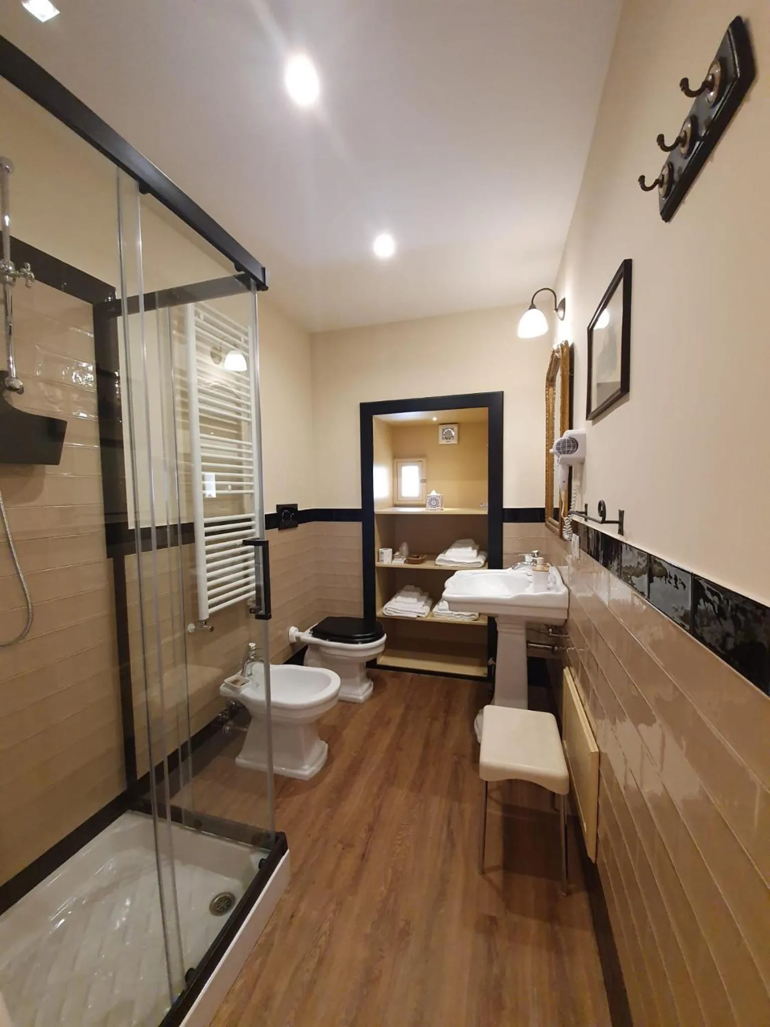 Shower in B&B Giardino delle Delizie