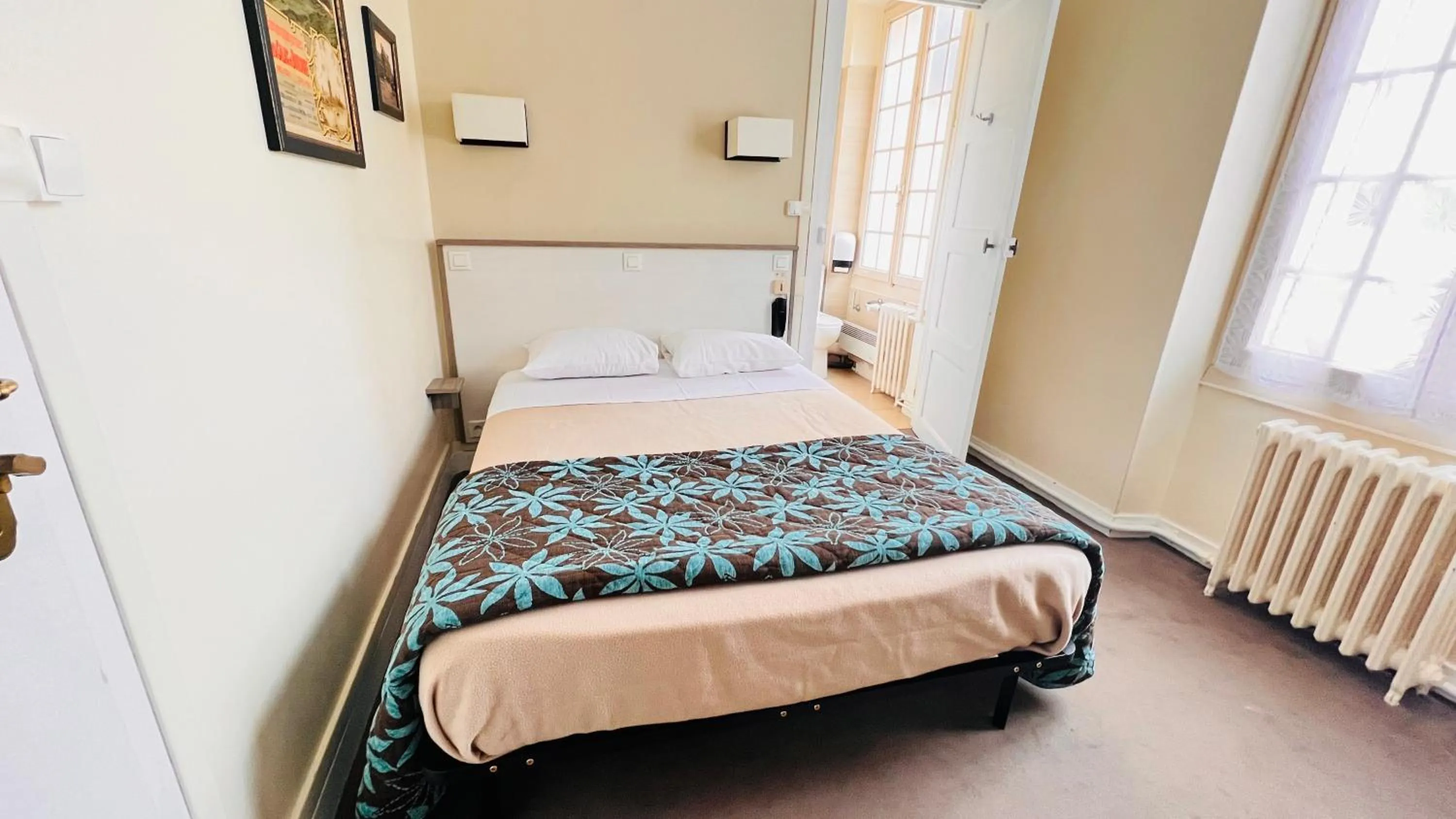 Bed in Au Petit Vivoin