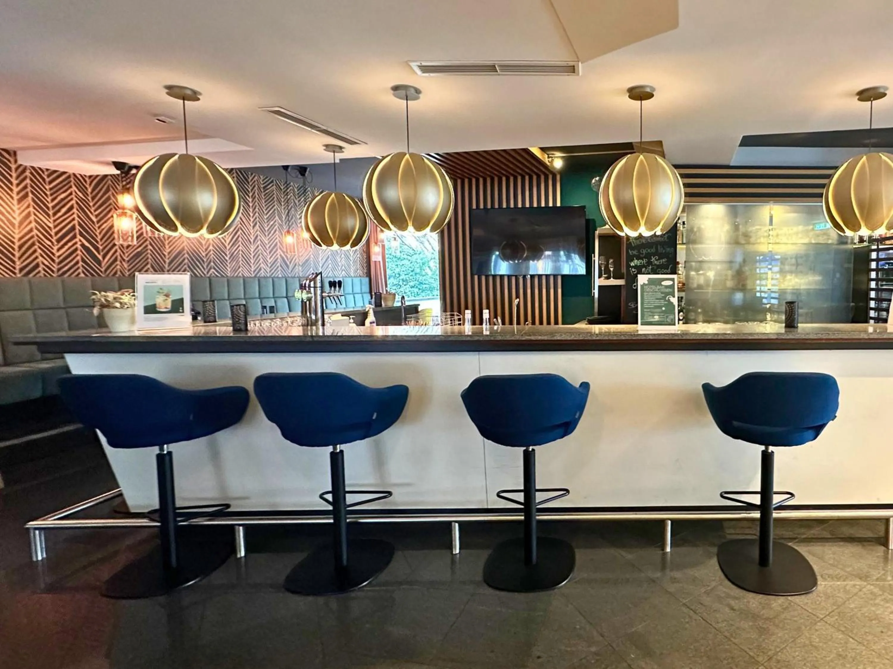 Lounge or bar in Holiday Inn - Salzburg City by IHG