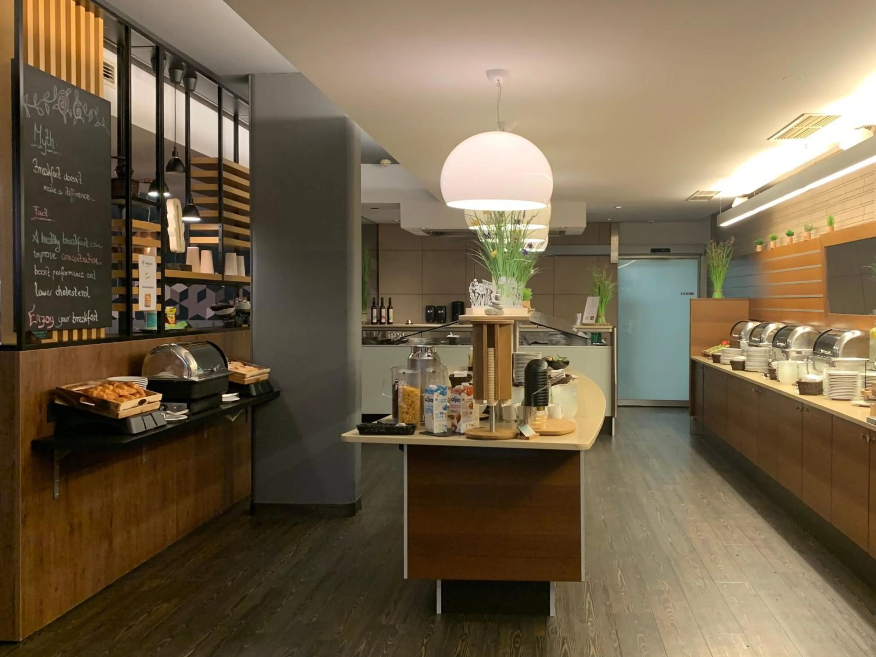 Breakfast in Holiday Inn - Salzburg City by IHG