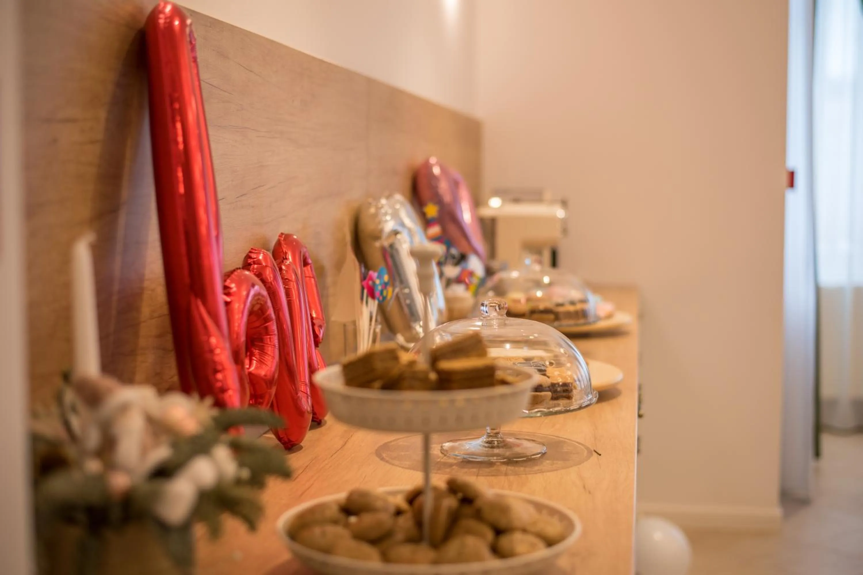 Communal lounge/ TV room in Boga Rooms