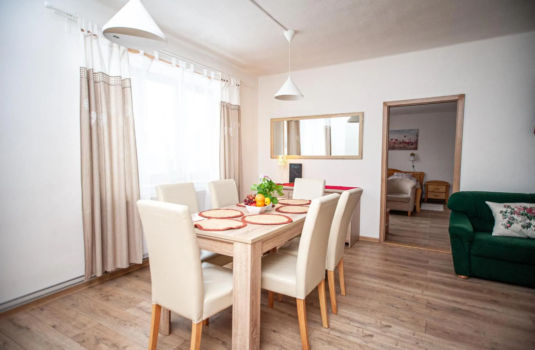 Hostinec pod úbočou