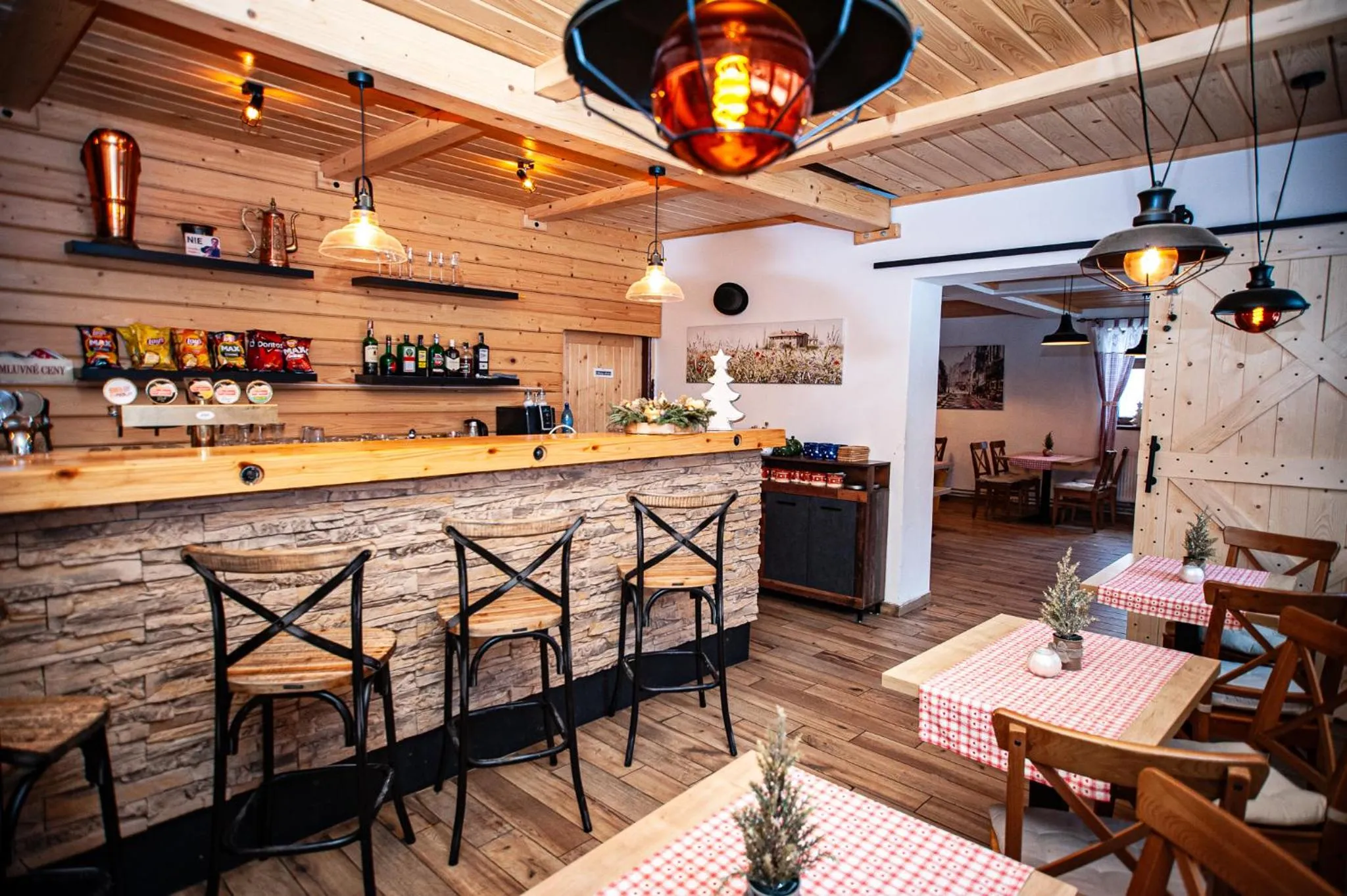 Hostinec pod úbočou