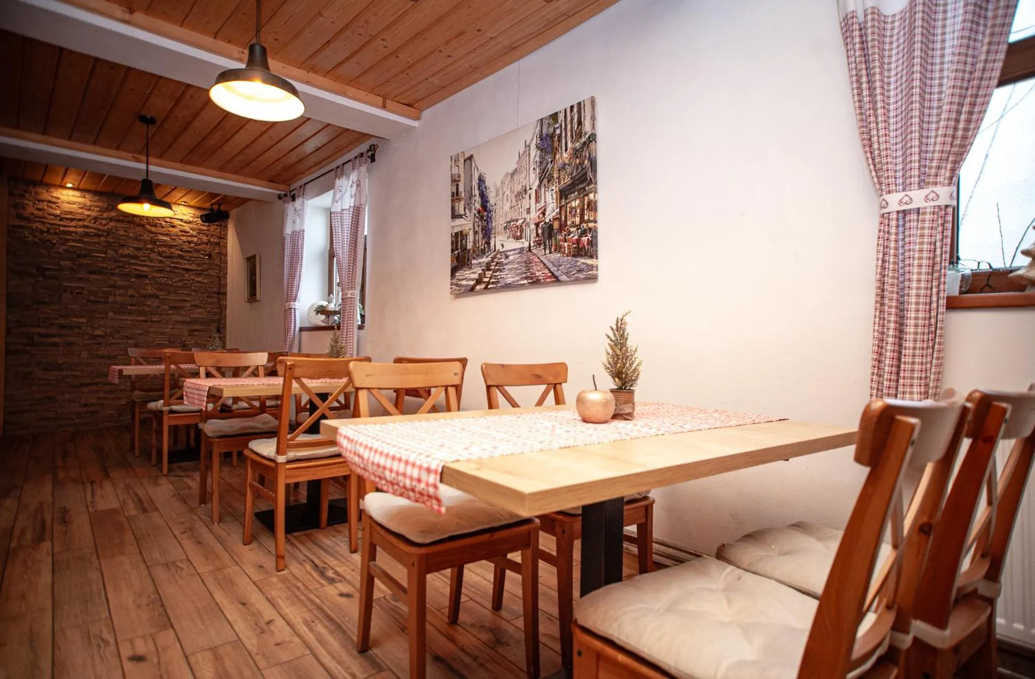 Hostinec pod úbočou