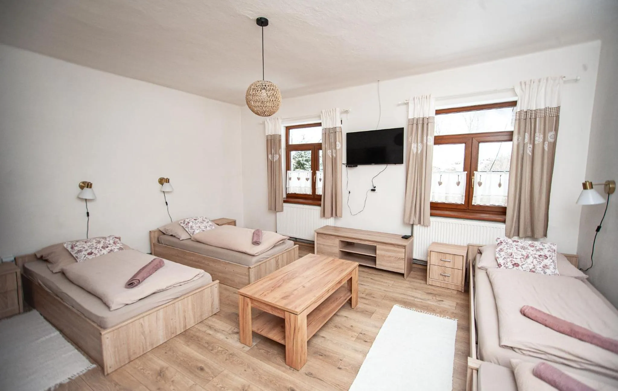 Hostinec pod úbočou