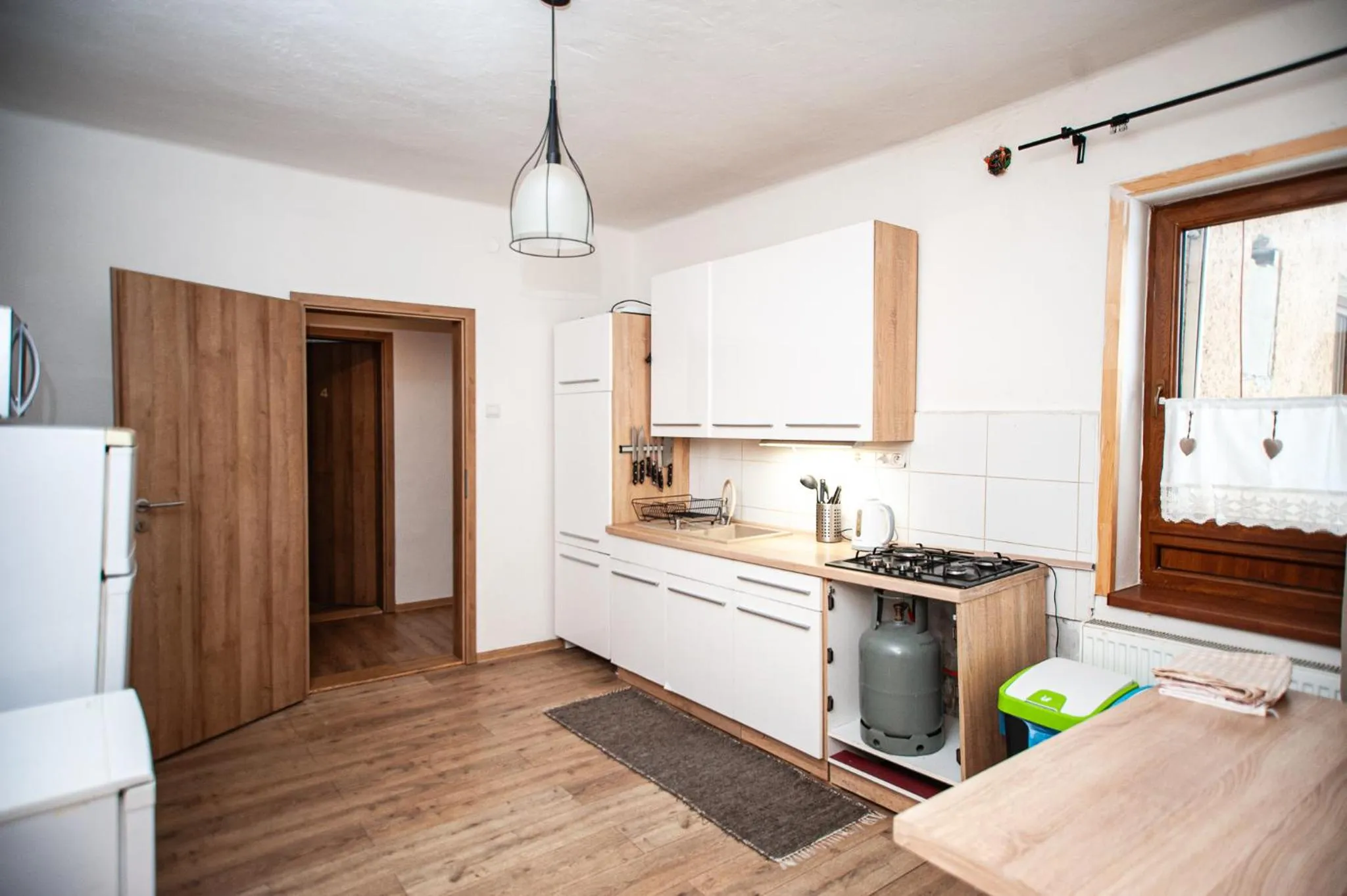 Hostinec pod úbočou