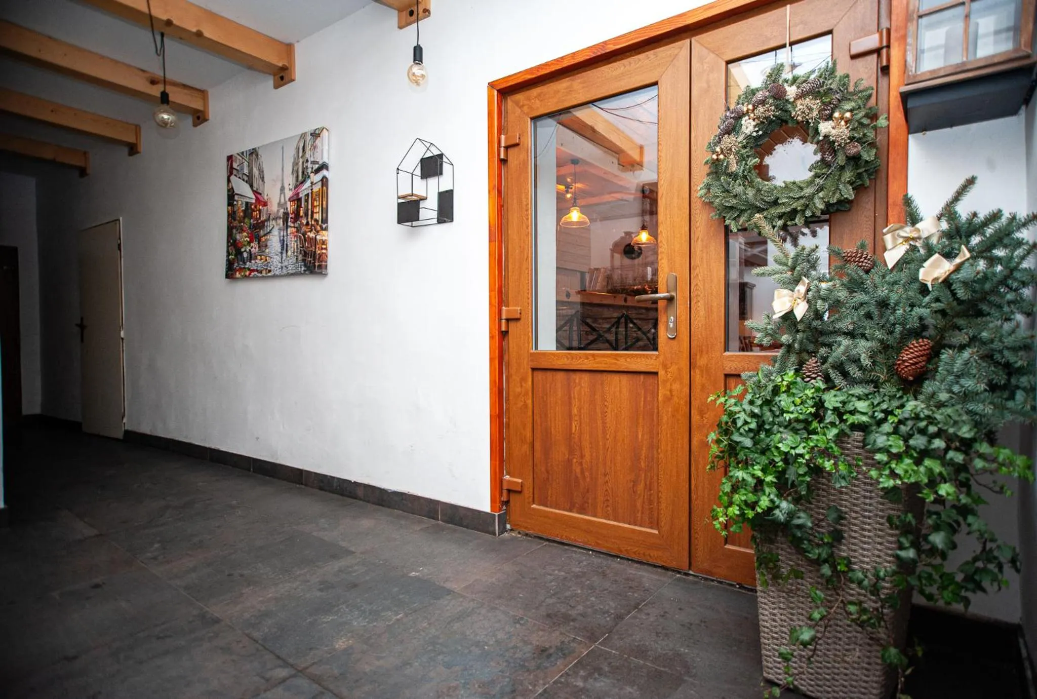 Hostinec pod úbočou