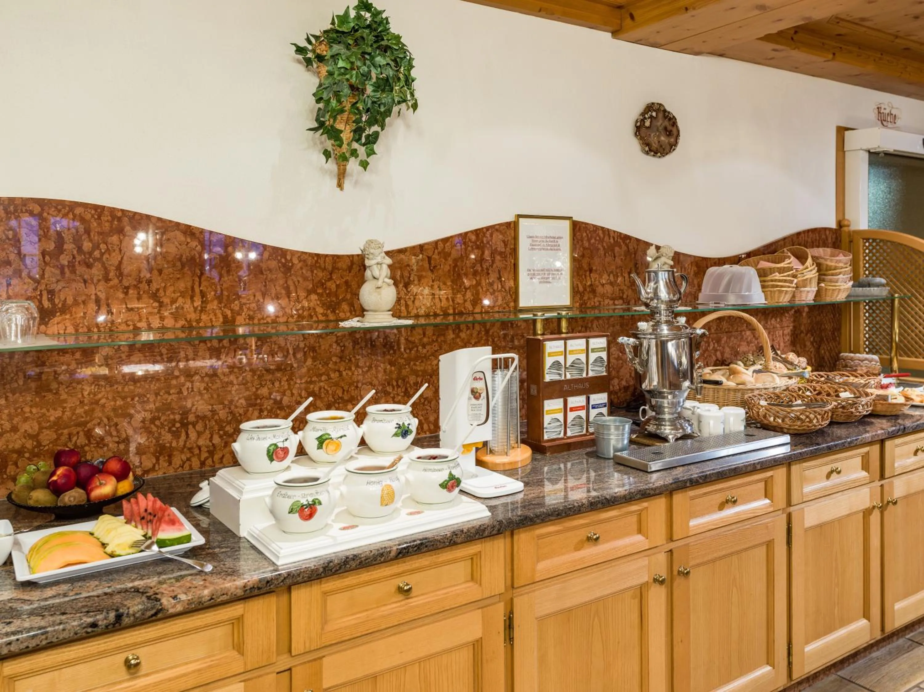 Coffee/tea facilities in Hotel Alpenpanorama