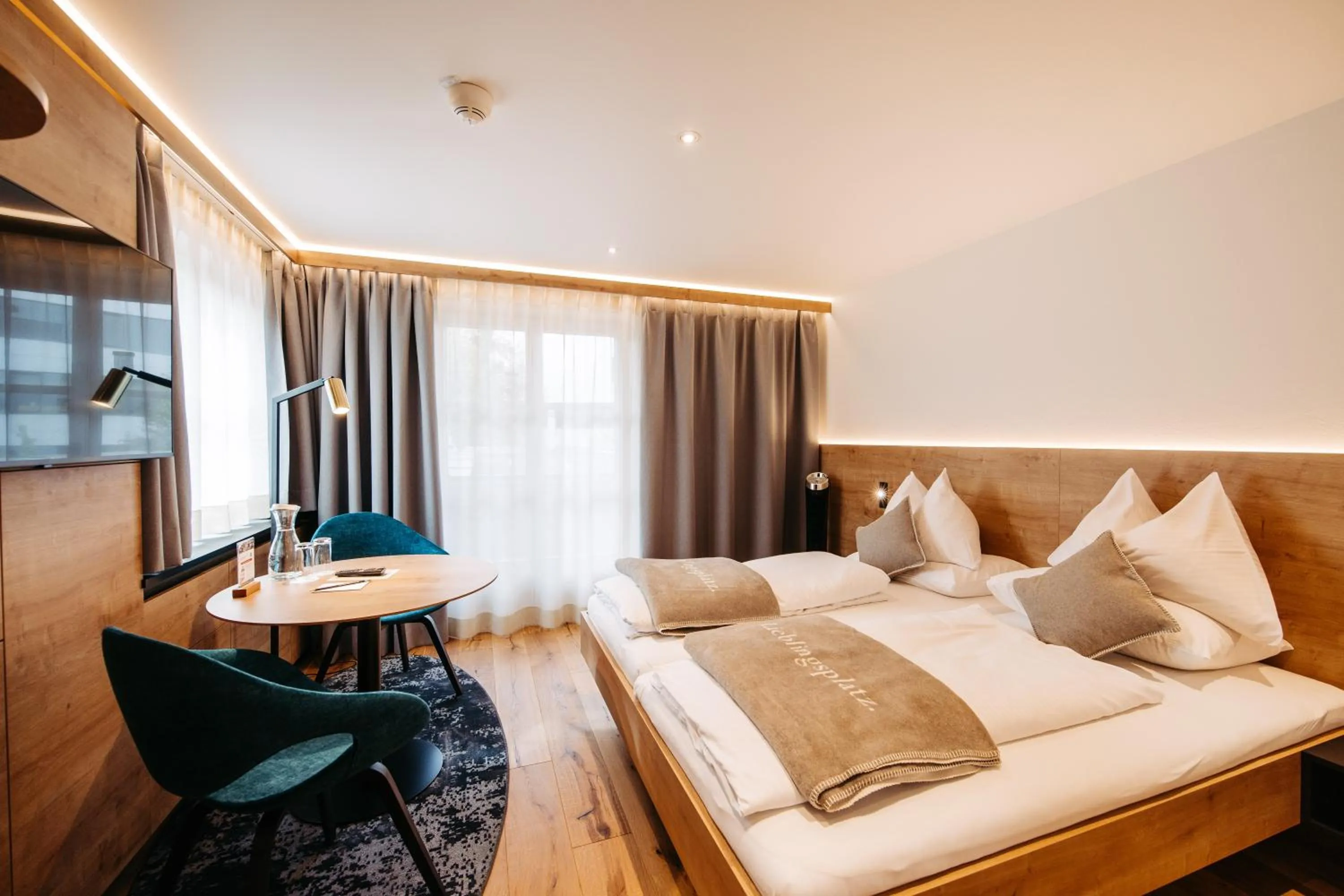 Photo of the whole room, Bed in Sonne 1806 - Hotel am Campus Dornbirn