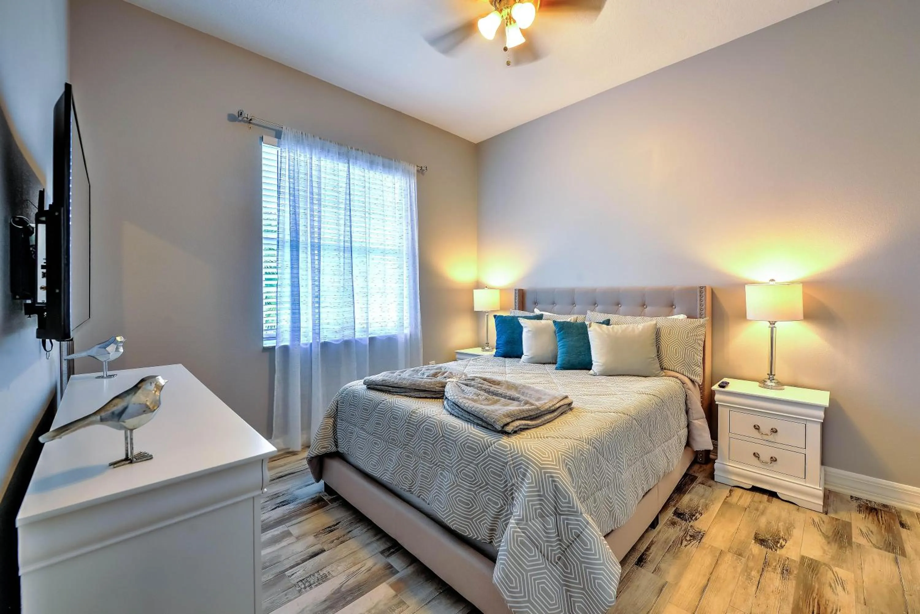 Property building in Private Pool, Game Room, Near Disney And Universal!!