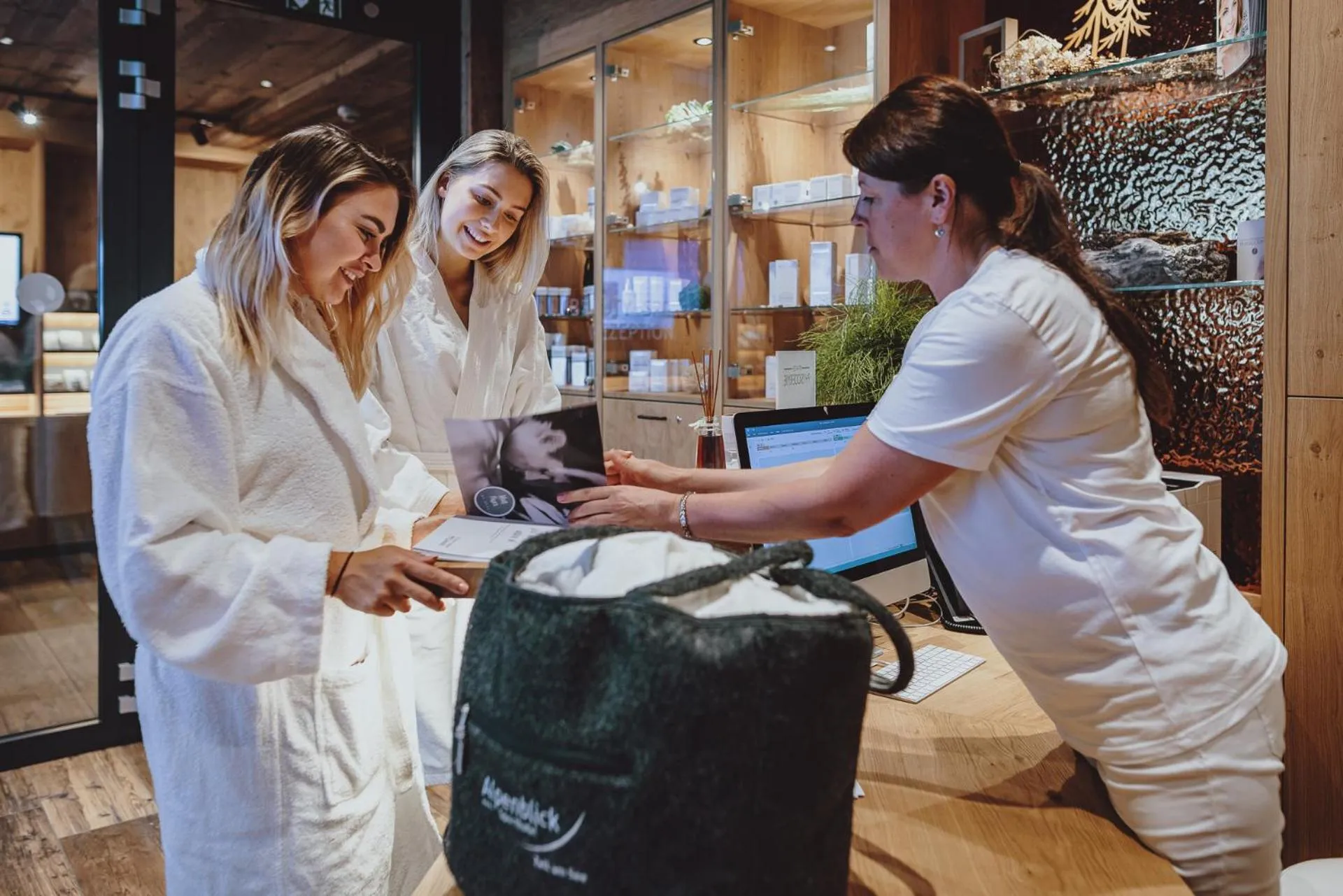 Spa and wellness centre/facilities in Superior Sport und Familienresort Alpenblick