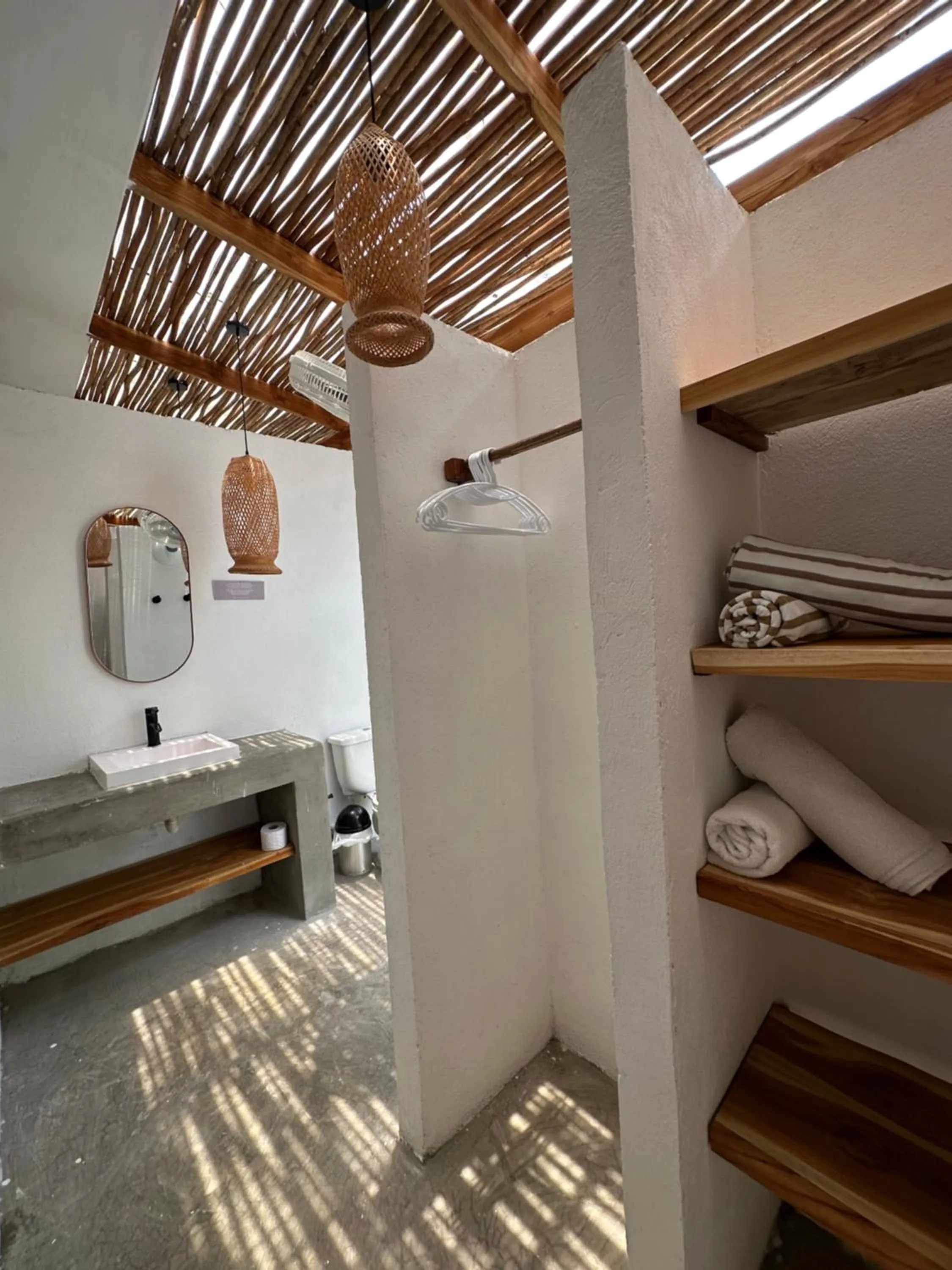 Bathroom, Bed in Rosario EcoHotel