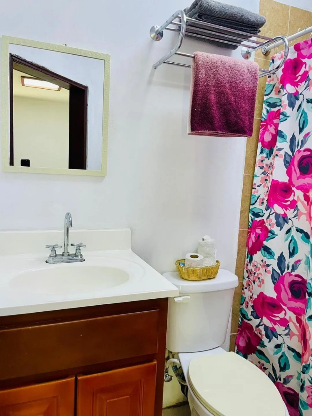 Hotel Coastalbay 2 & Golf Cart Rental