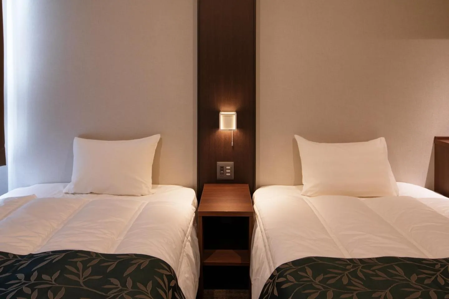 Photo of the whole room in Hotel Elite Kyoto Staion ---- Previous Kyoto City Gardens Hotel