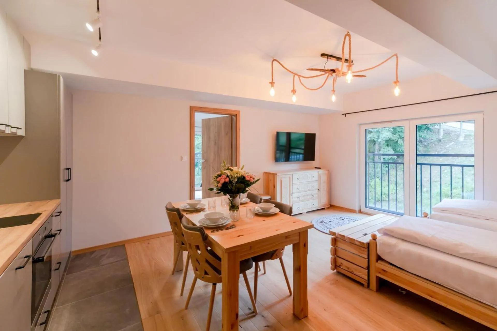 Bed in Apartamenty Pod Stokiem 200 m do kolejki Na Skrzyczne - szczyrk apartamenty