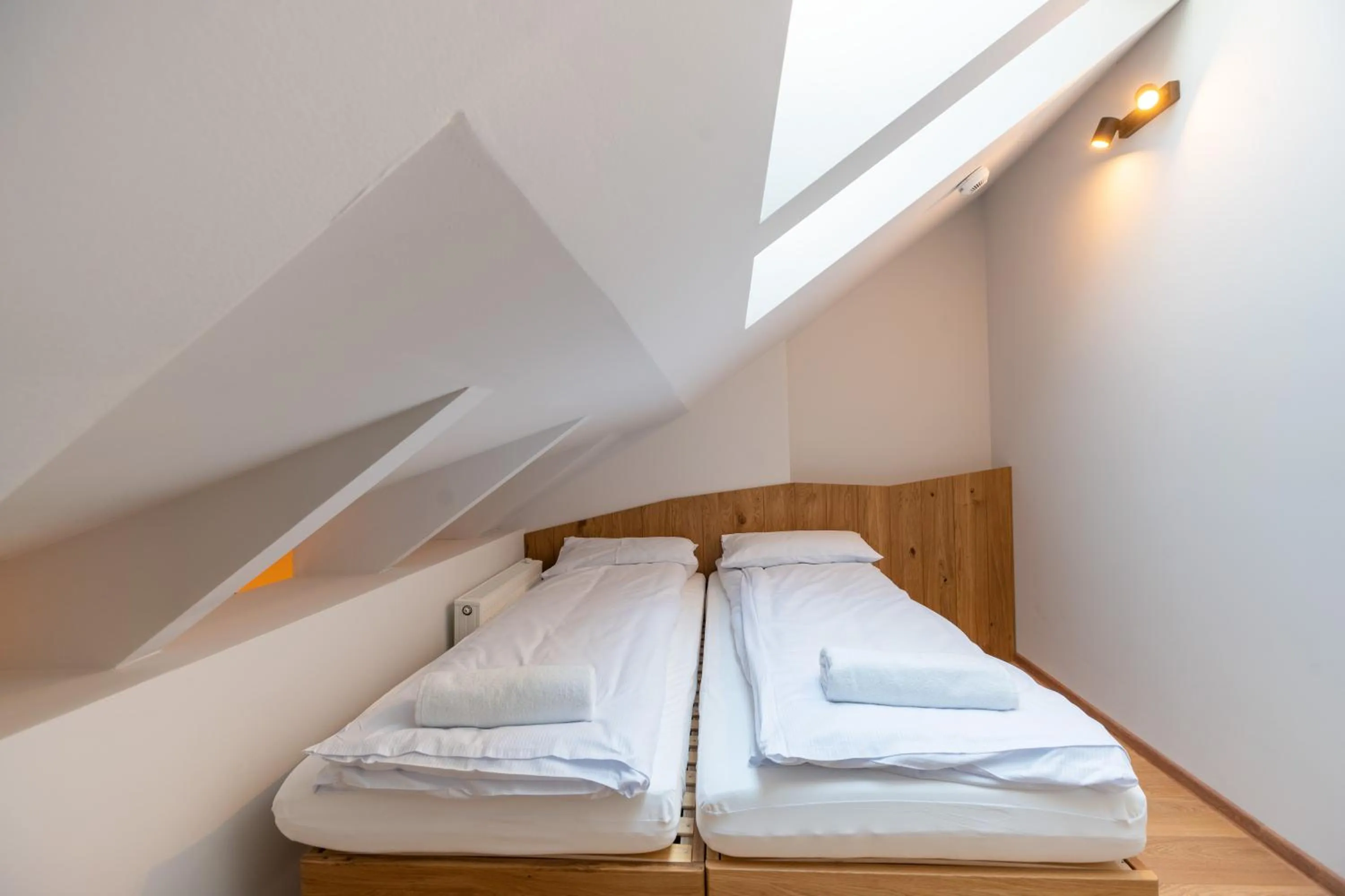 Bed in Apartamenty Pod Stokiem 200 m do kolejki Na Skrzyczne - szczyrk apartamenty