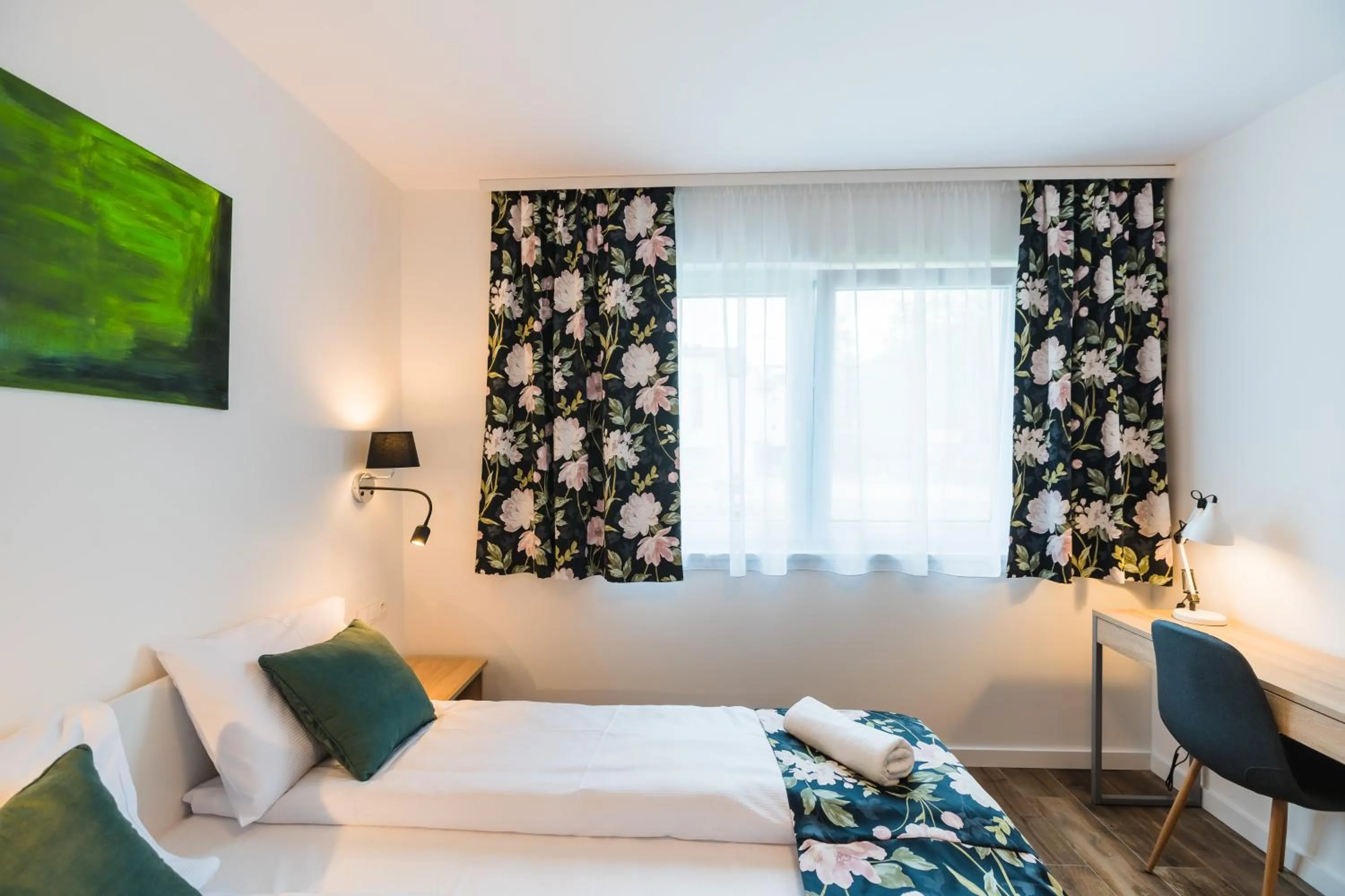 Bed in Apartamenty Pod Stokiem 200 m do kolejki Na Skrzyczne - szczyrk apartamenty