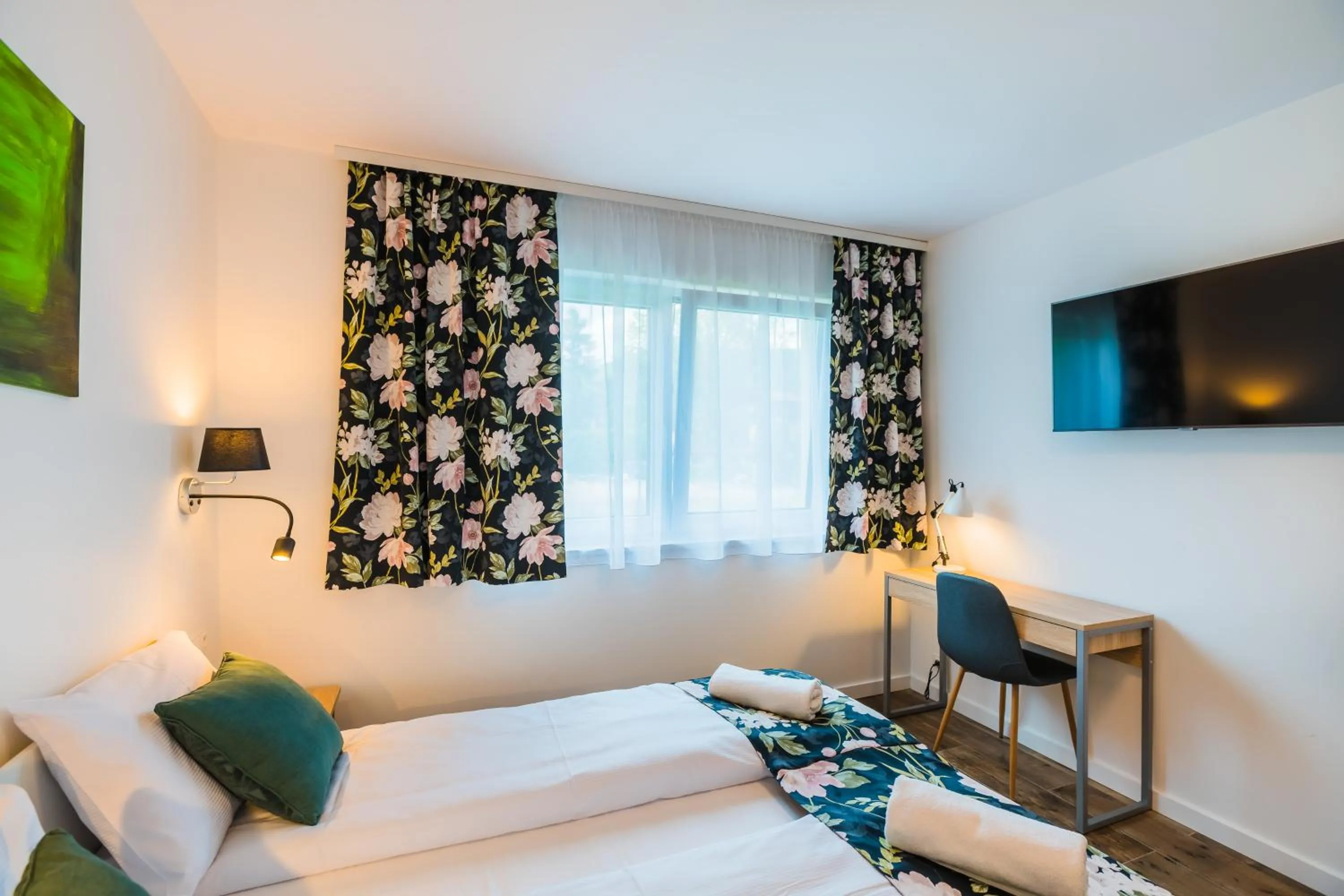 Bed in Apartamenty Pod Stokiem 200 m do kolejki Na Skrzyczne - szczyrk apartamenty