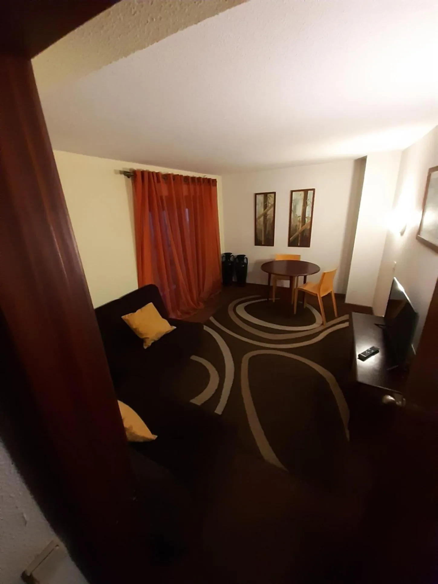 Living room, Bed in Hotel Verde Pinho Bed&Breakfast