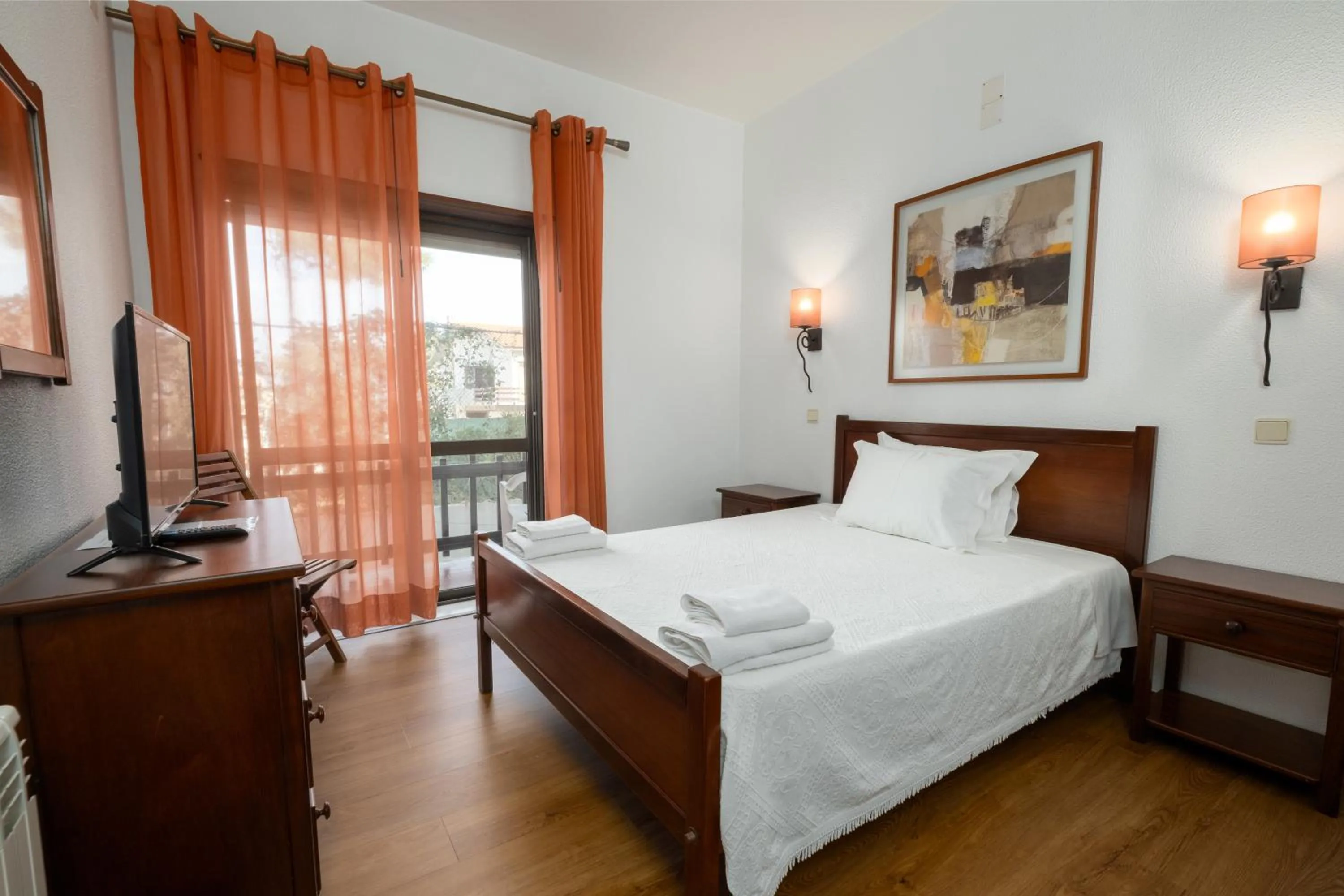 Property building, Bed in Hotel Verde Pinho Bed&Breakfast