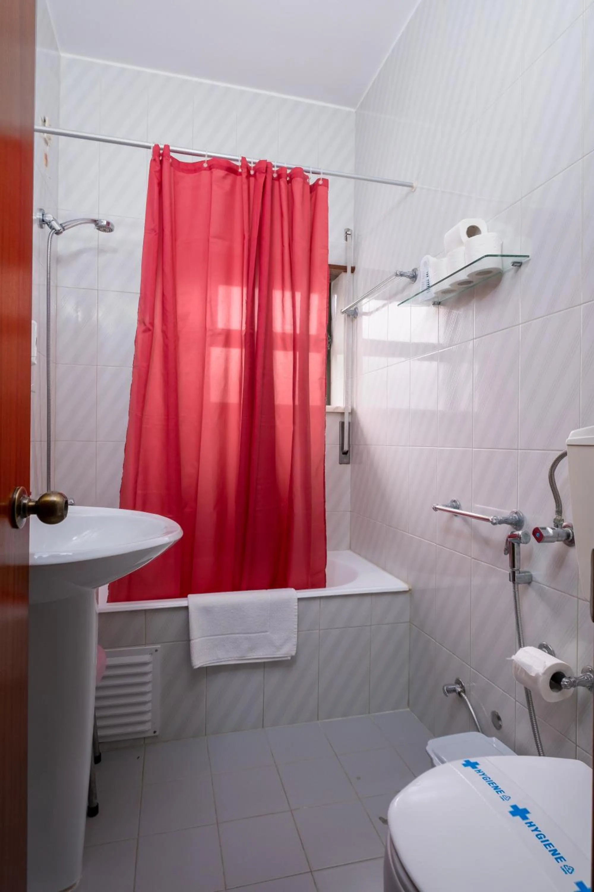 Property building in Hotel Verde Pinho Bed&Breakfast