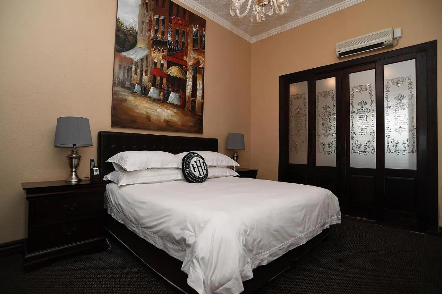 Bed in Halfway House Hotel