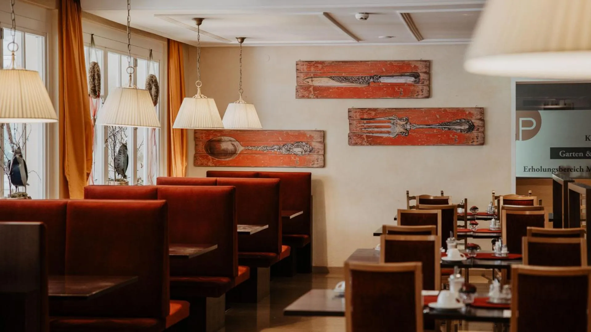 Restaurant/places to eat in Parkhotel Matrei