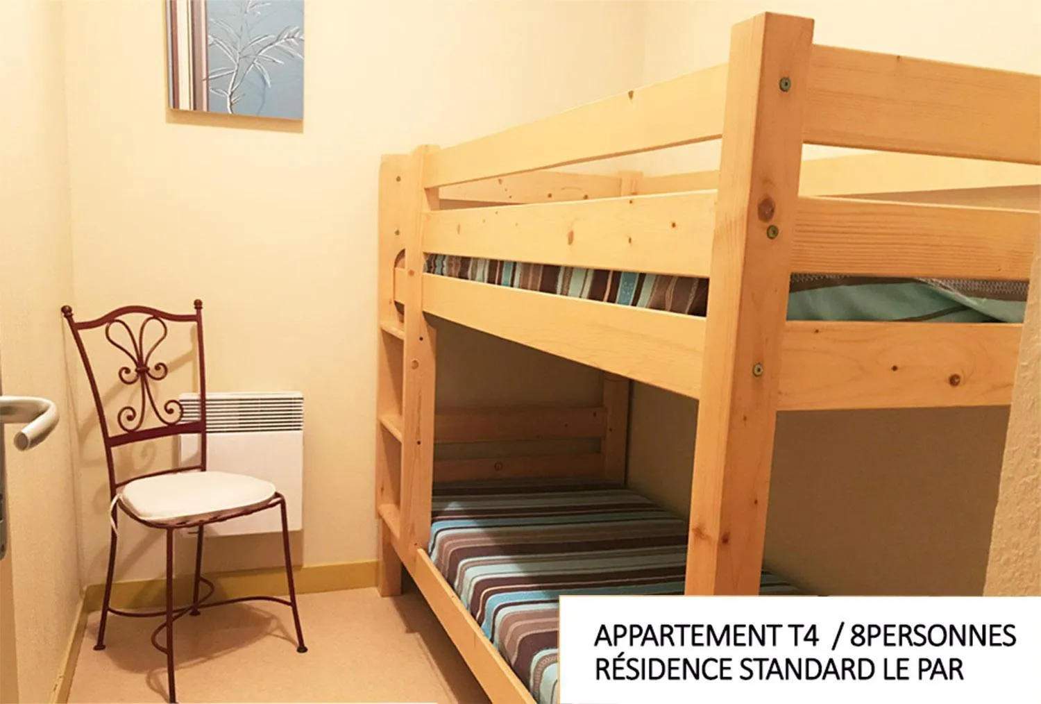 bunk bed, Bed in Coin d'Aubrac Hôtel Restaurant SPA de luxe