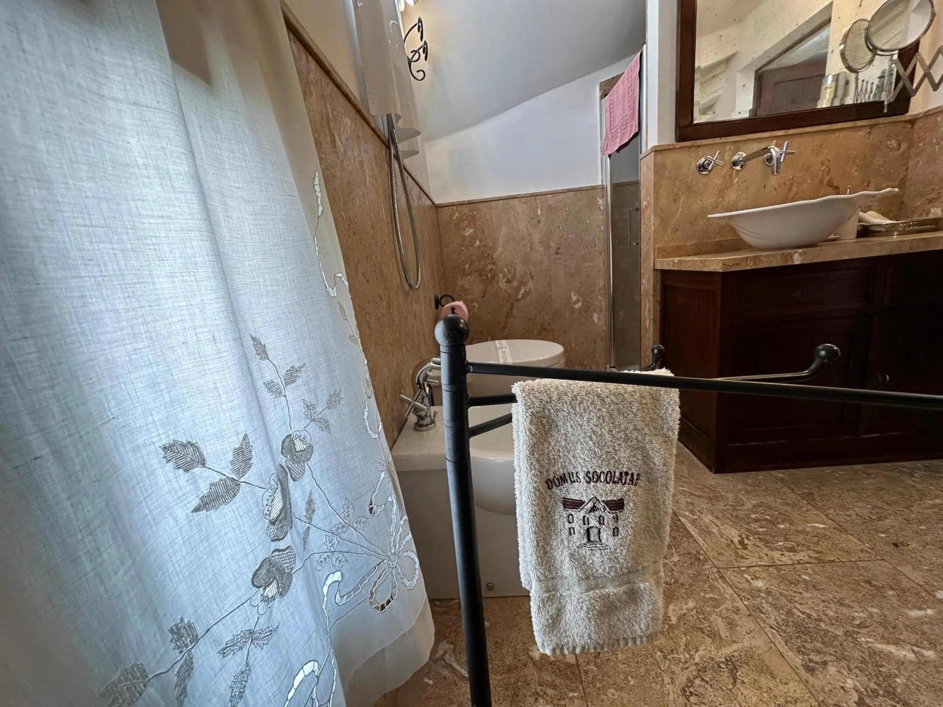 Bathroom in Domus Socolatae Residenza d'Epoca Charming B&B - Adults Only