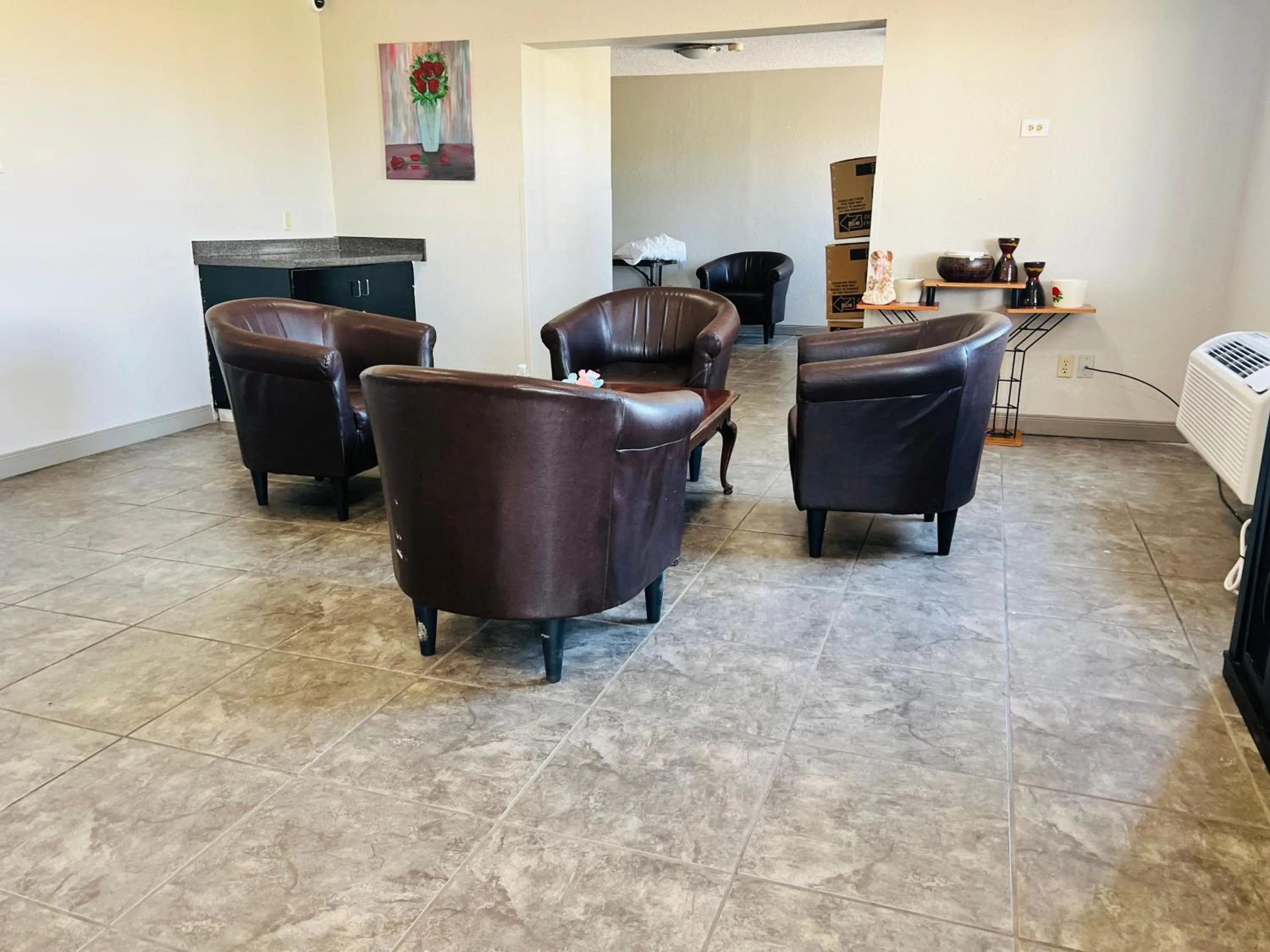 Lobby or reception in Rosewood Inn By OYO Union City I-69