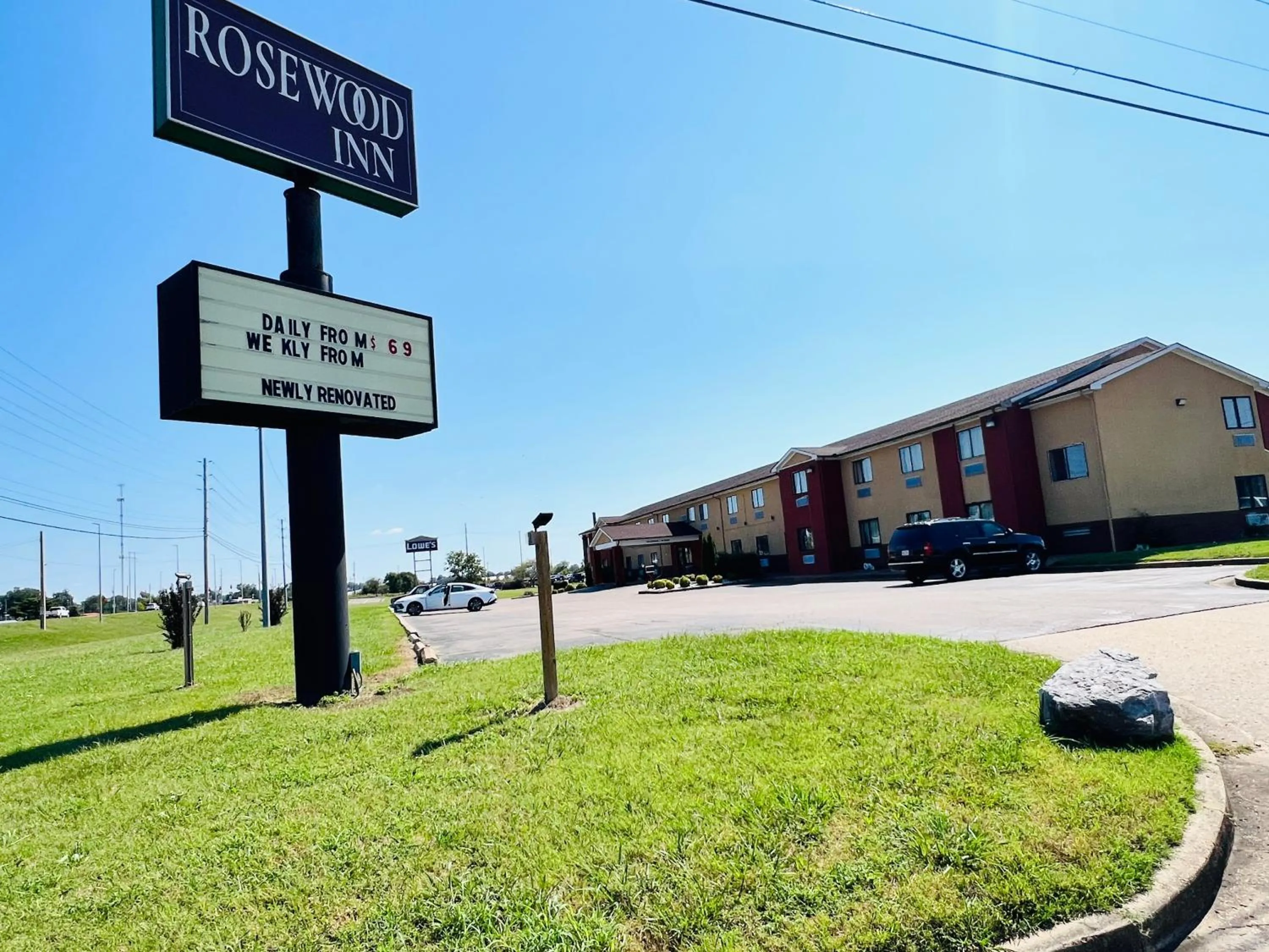 Facade/entrance in Rosewood Inn By OYO Union City I-69
