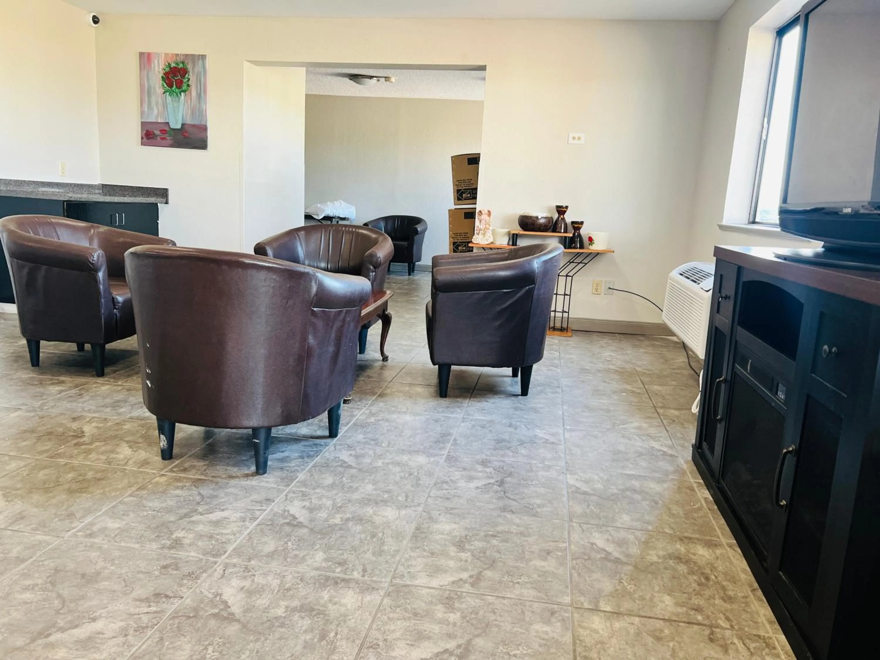 Lobby or reception in Rosewood Inn By OYO Union City I-69