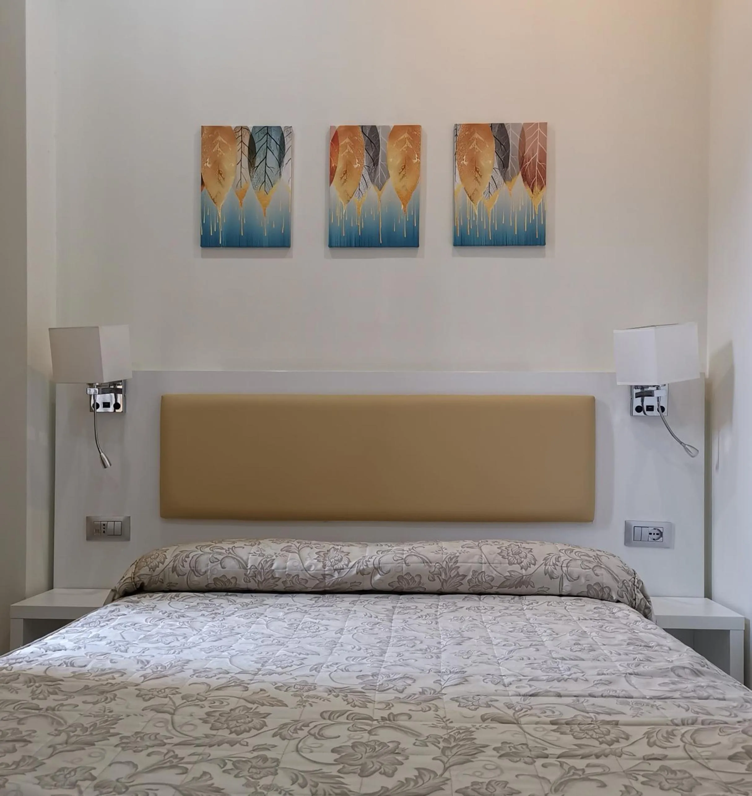 Bed in CSI Group - Hotel Metropoli