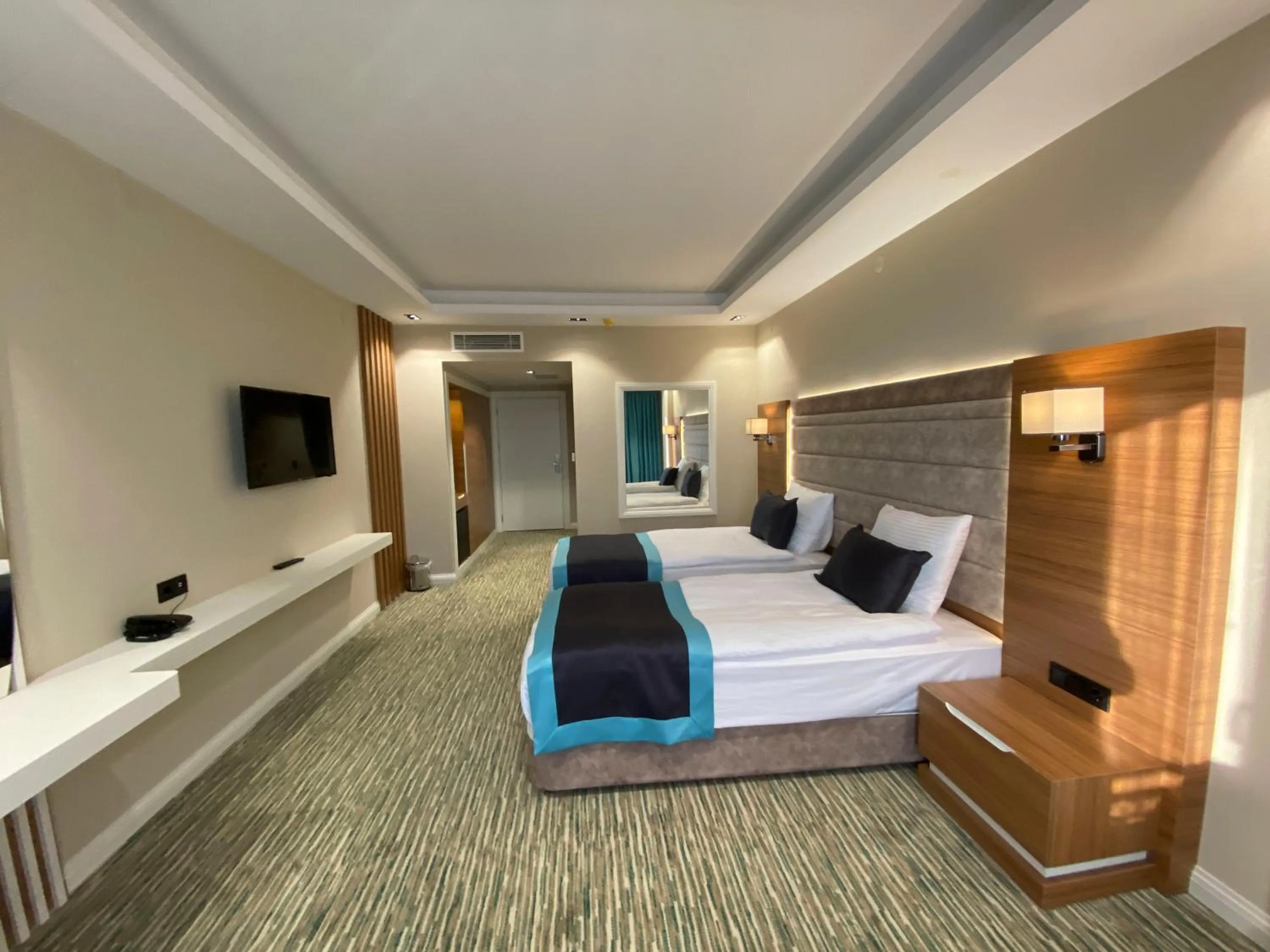 Photo of the whole room in Elifim Resort Hotel