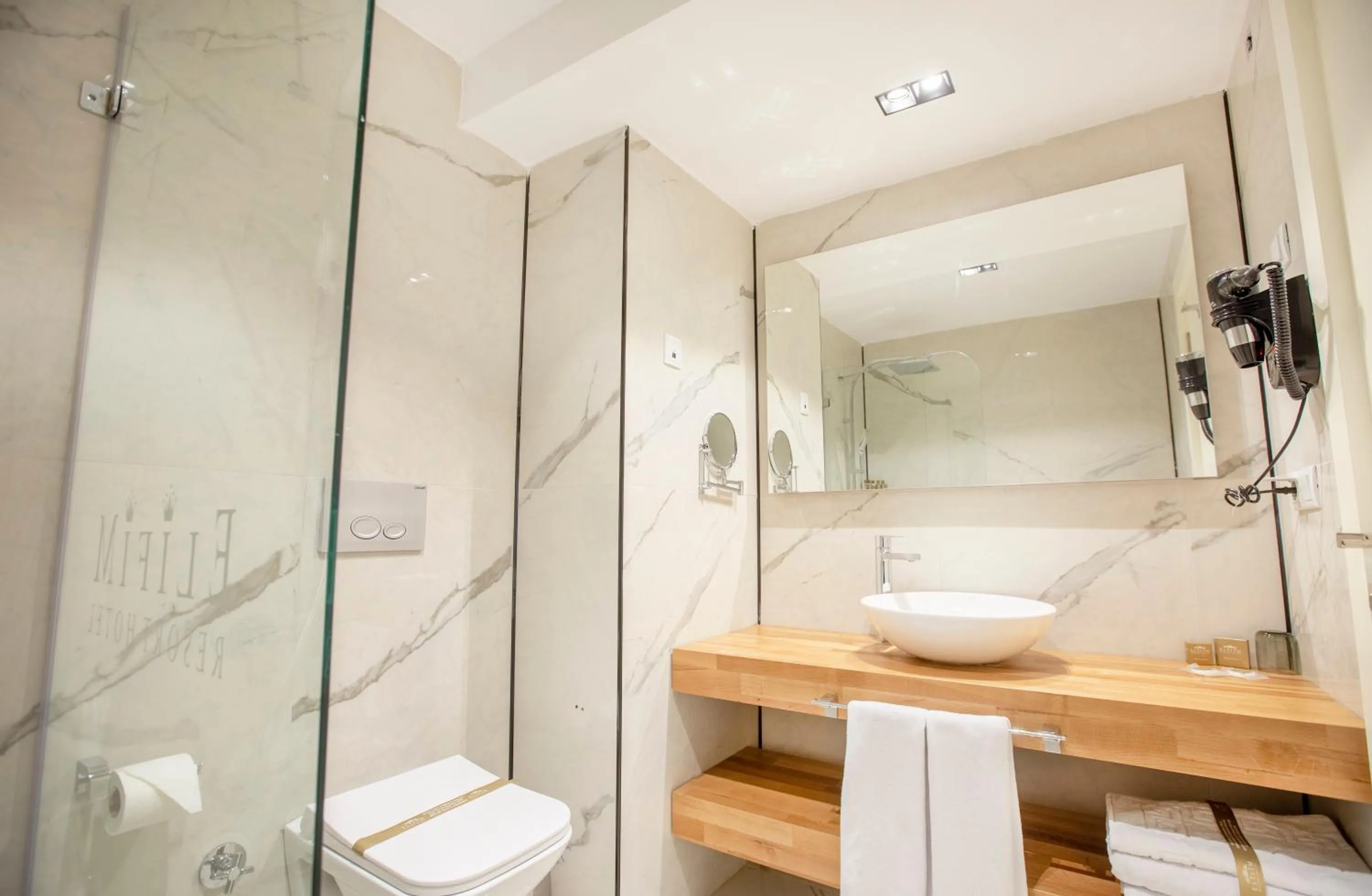 Bathroom in Elifim Resort Hotel