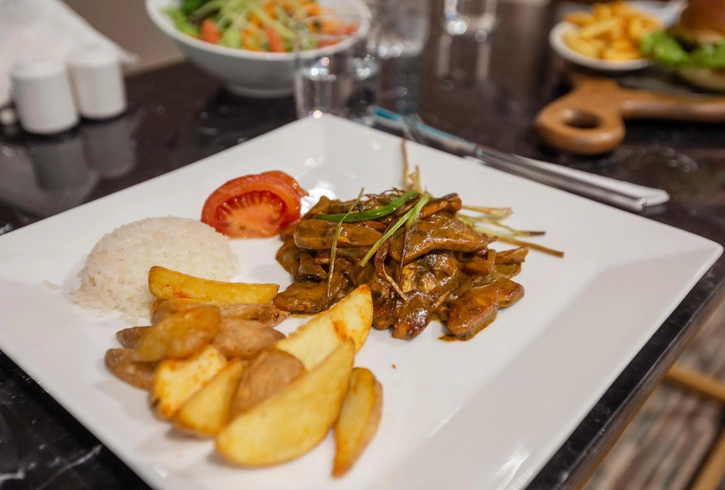Food in Elifim Resort Hotel