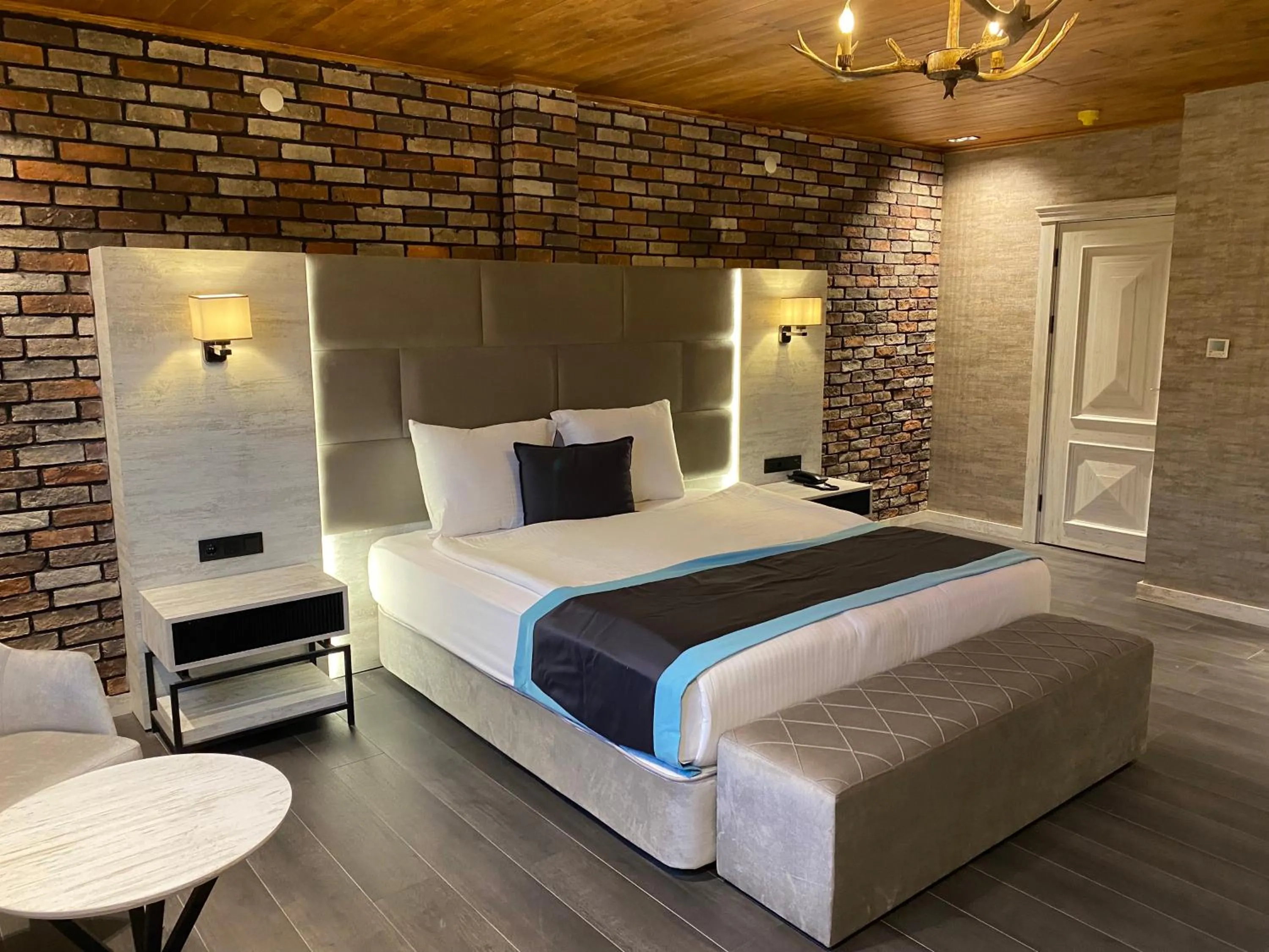 Photo of the whole room in Elifim Resort Hotel