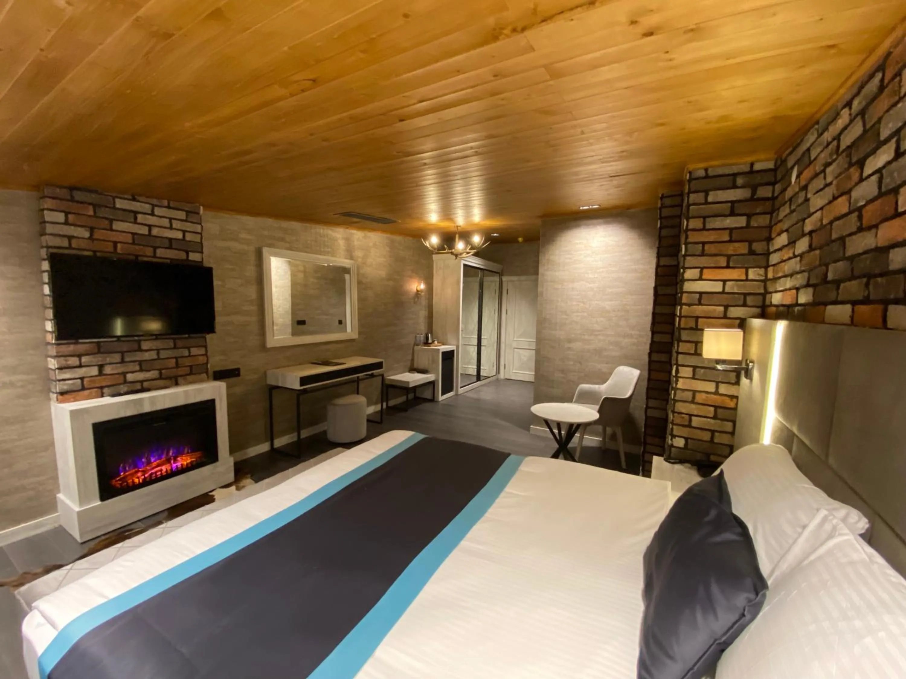 Photo of the whole room in Elifim Resort Hotel