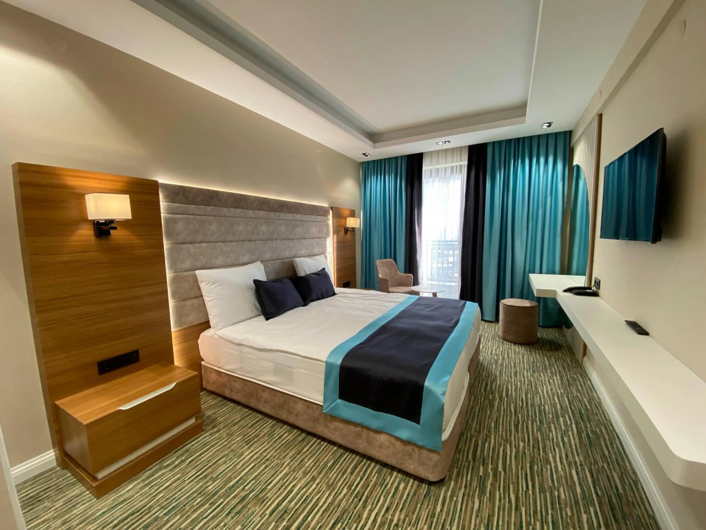 Photo of the whole room in Elifim Resort Hotel