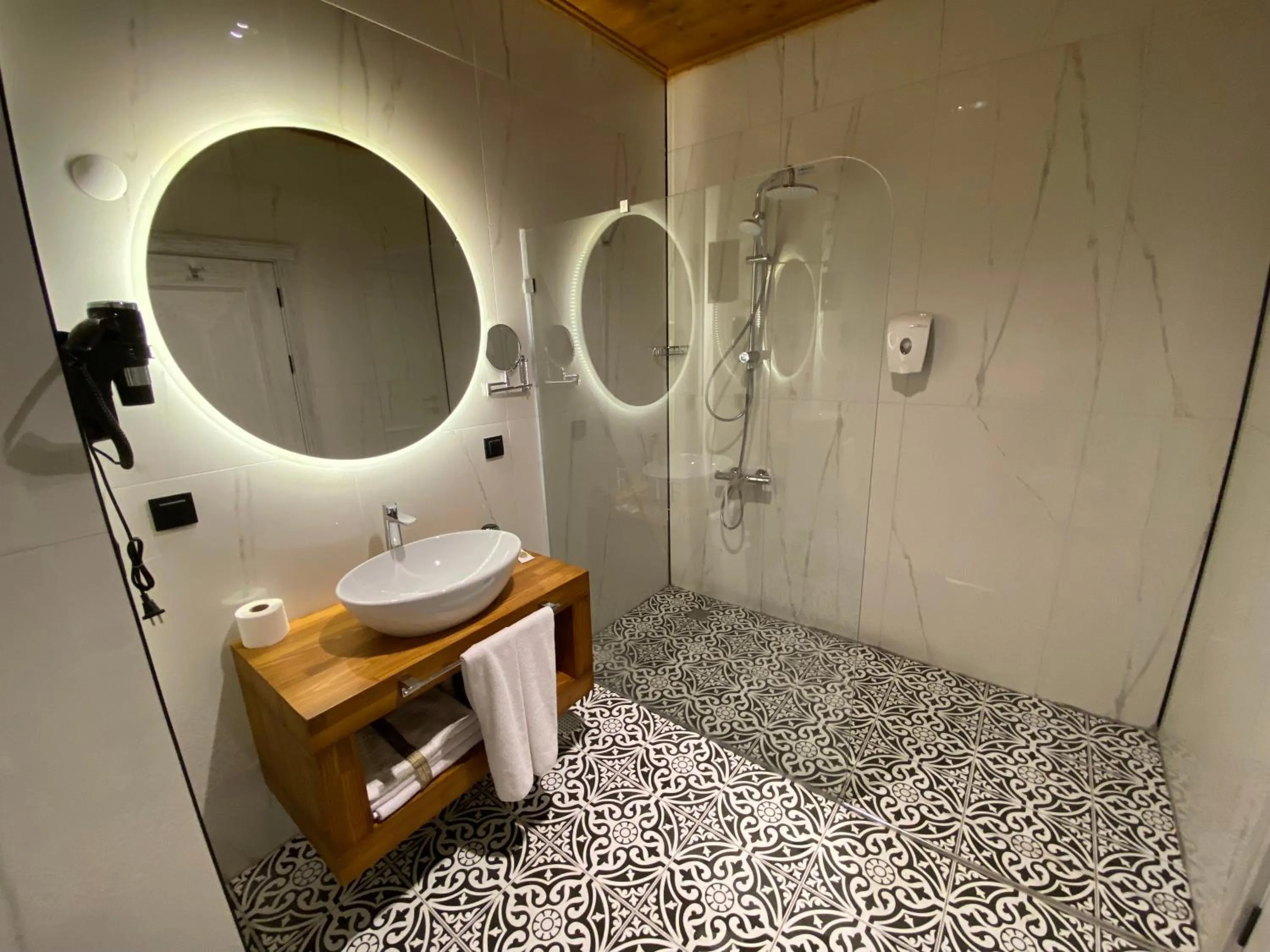 Bathroom in Elifim Resort Hotel