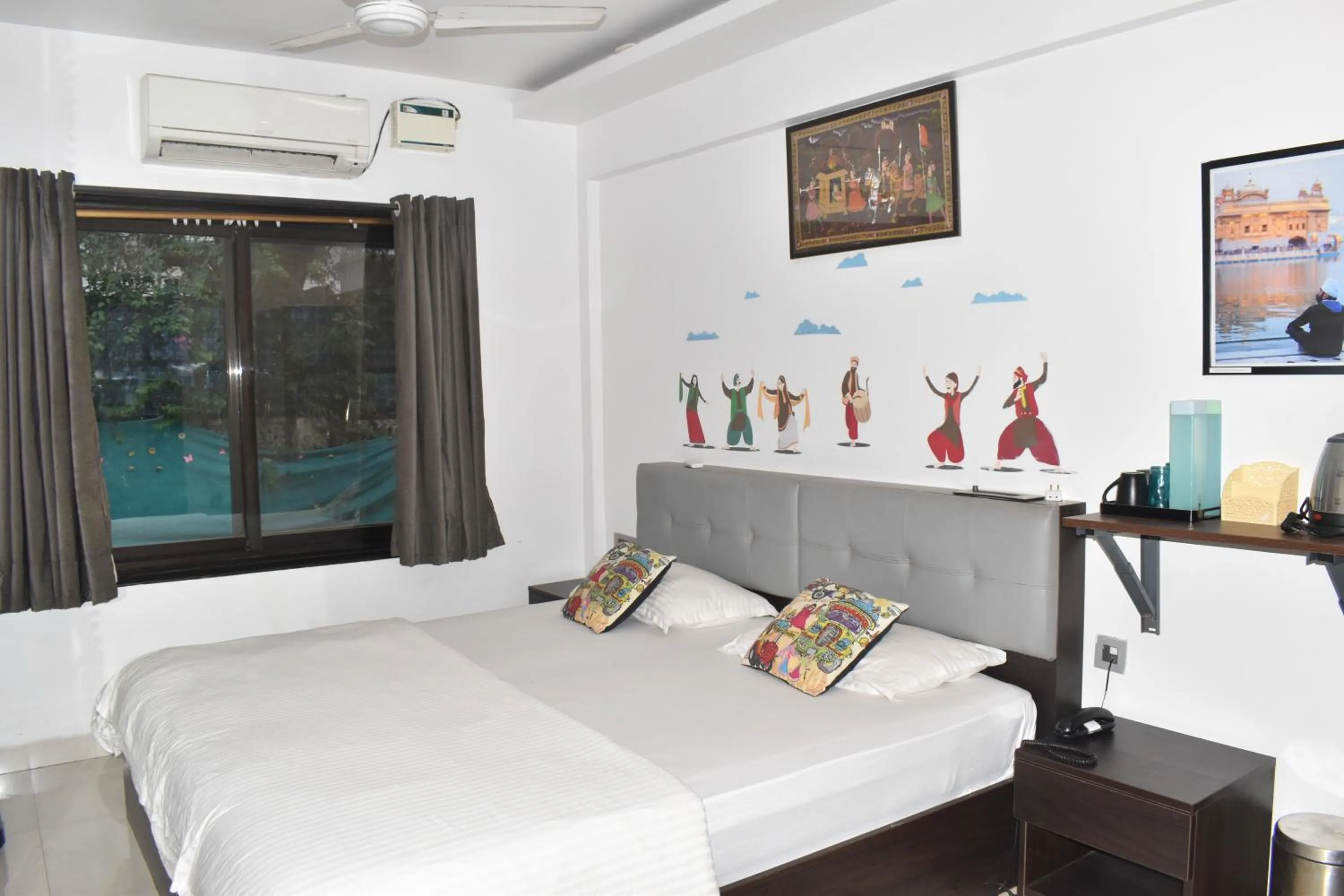 TV and multimedia, Bed in Athi Resorts