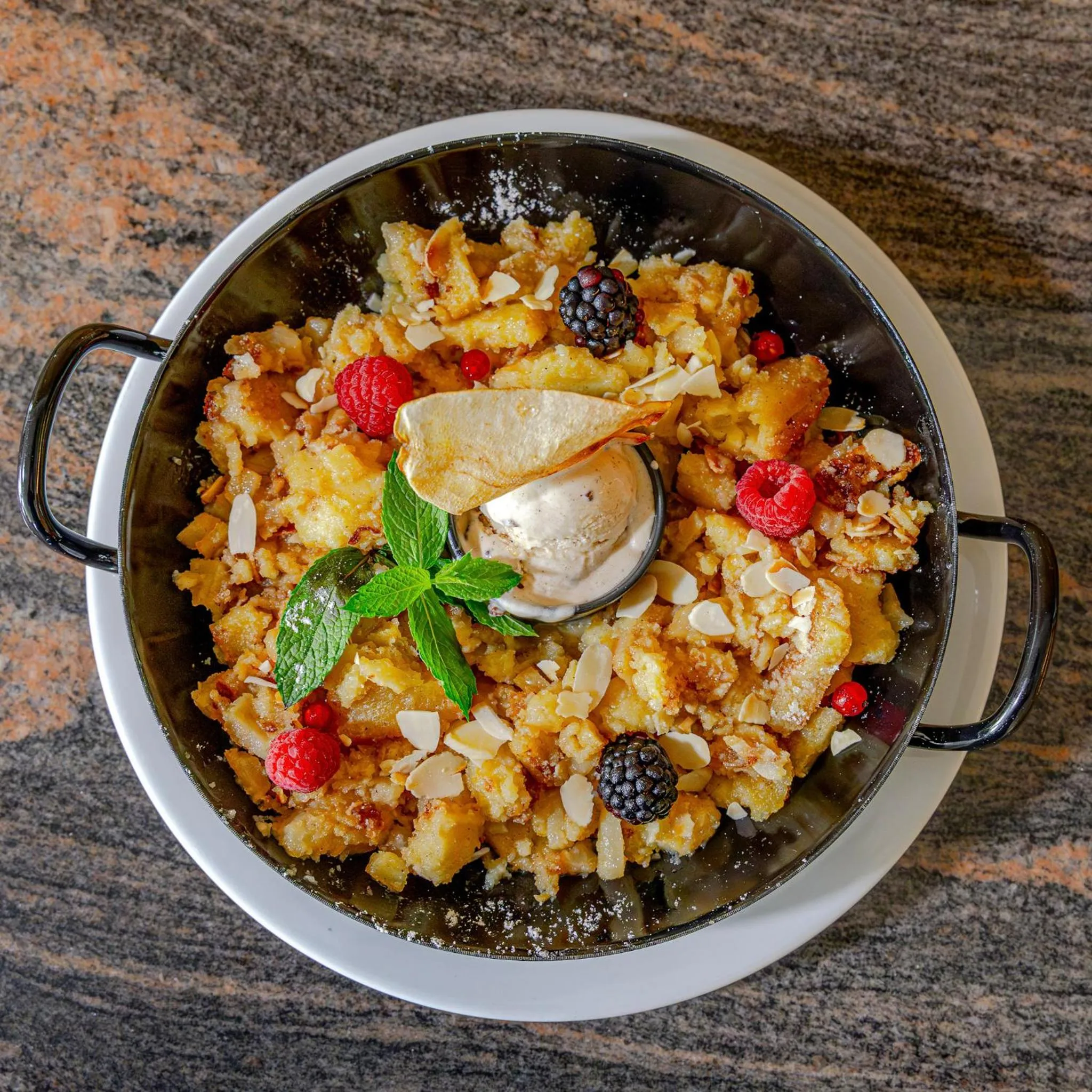 Restaurant/places to eat in Gartenhotel Maria Theresia