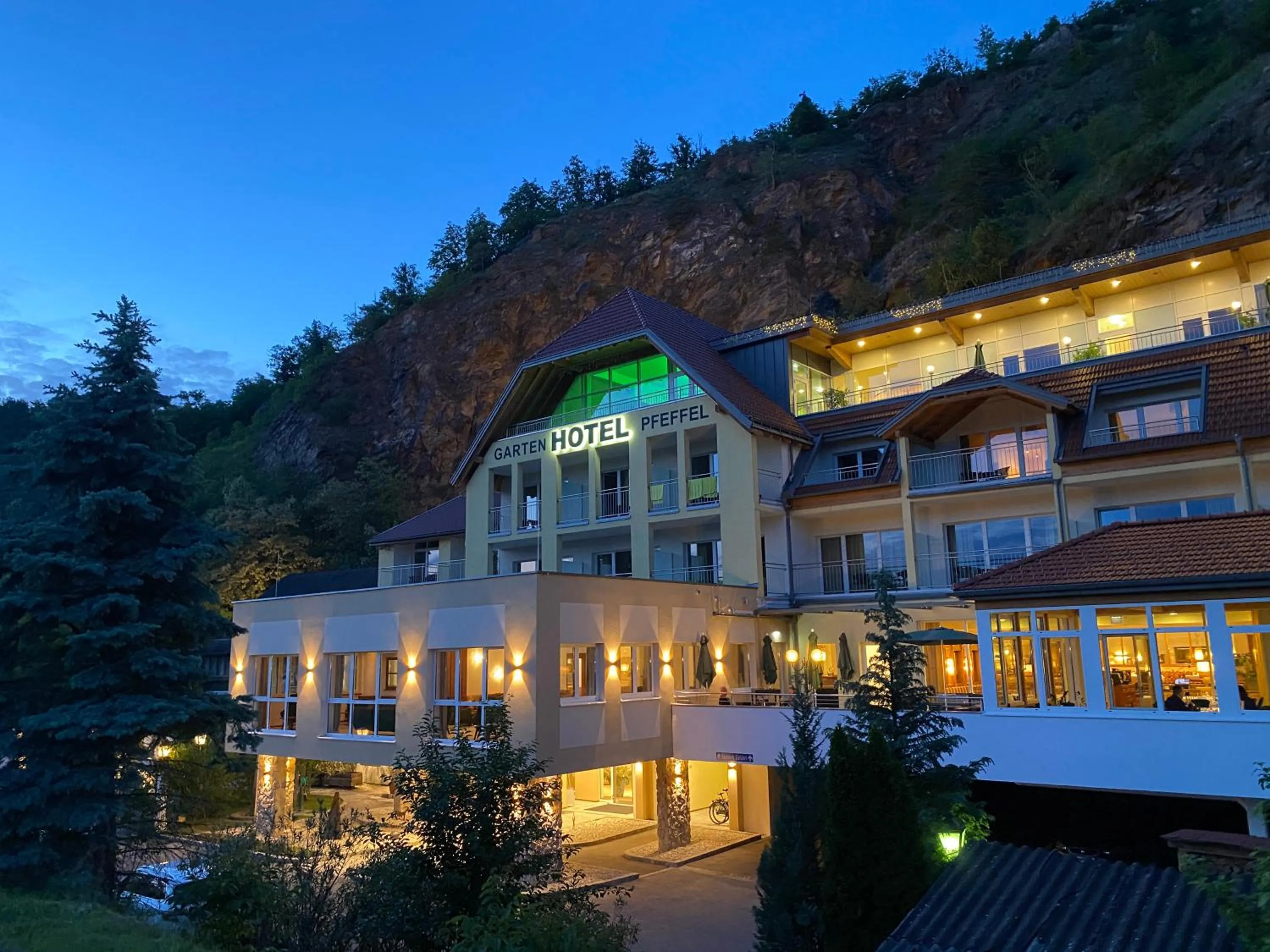 Property building in Gartenhotel & Weingut Pfeffel Dürnstein