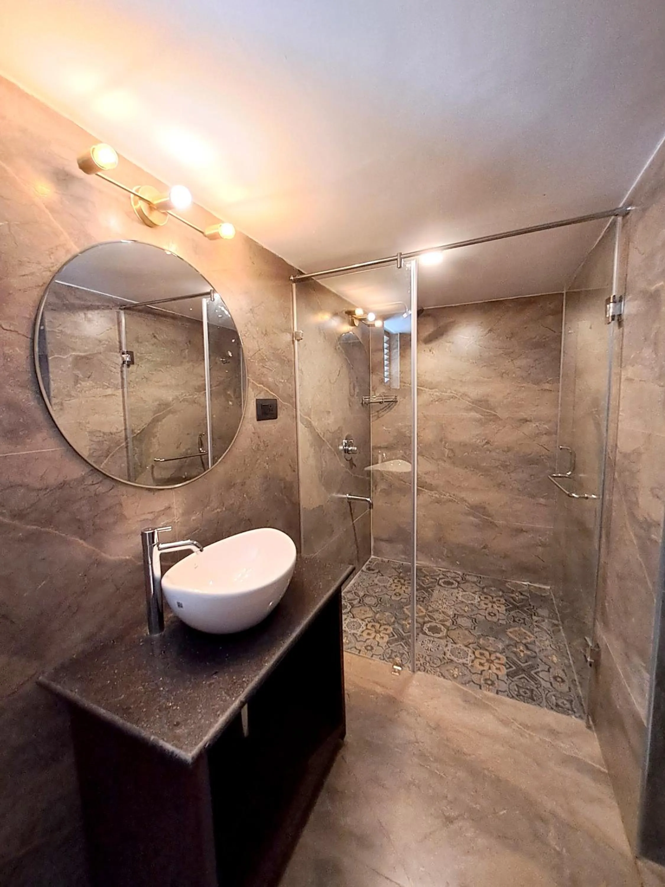 Shower in Little India Beach Cottages