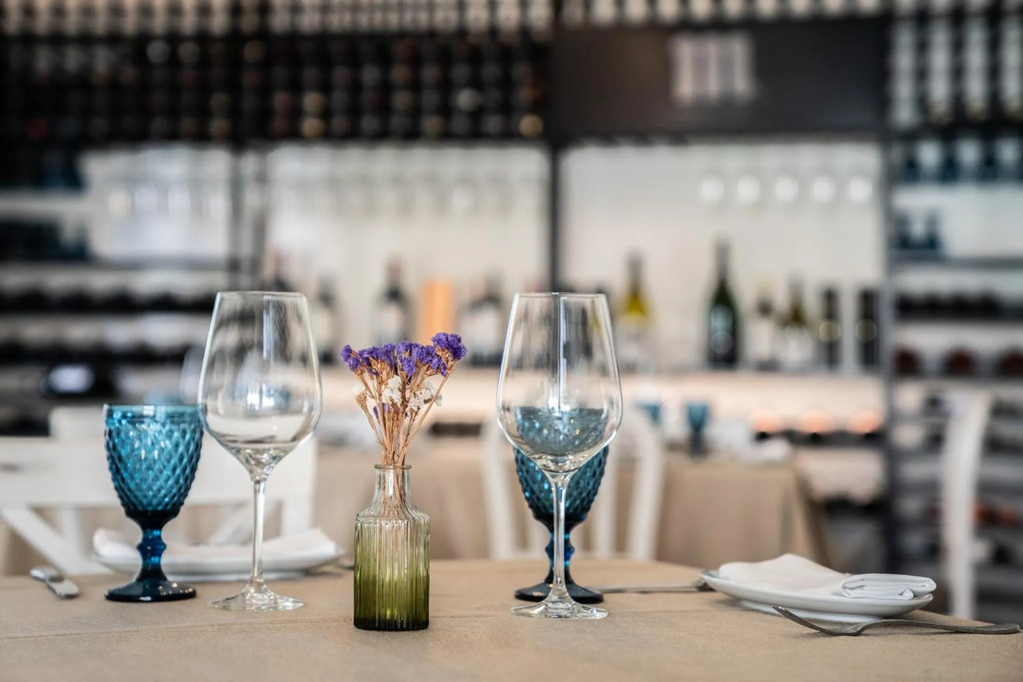 Restaurant/places to eat in Añoreta Suites