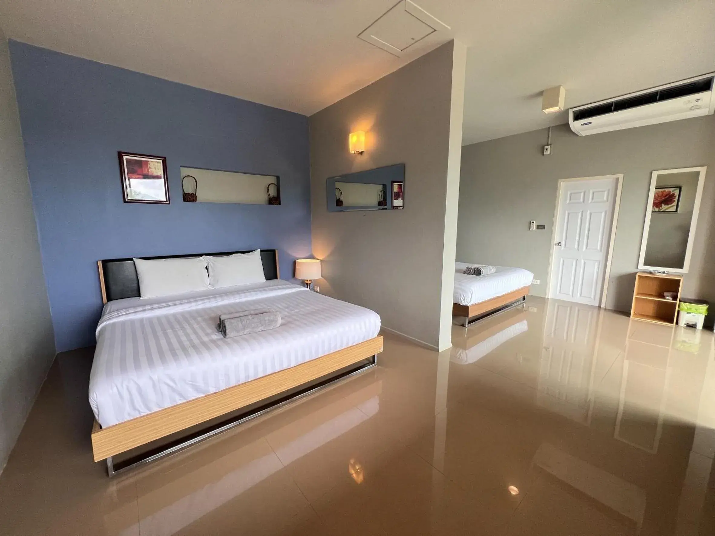 Quadruple Room with Terrace in Krin Resort Quadruple Room with Terrace in Krin Resort